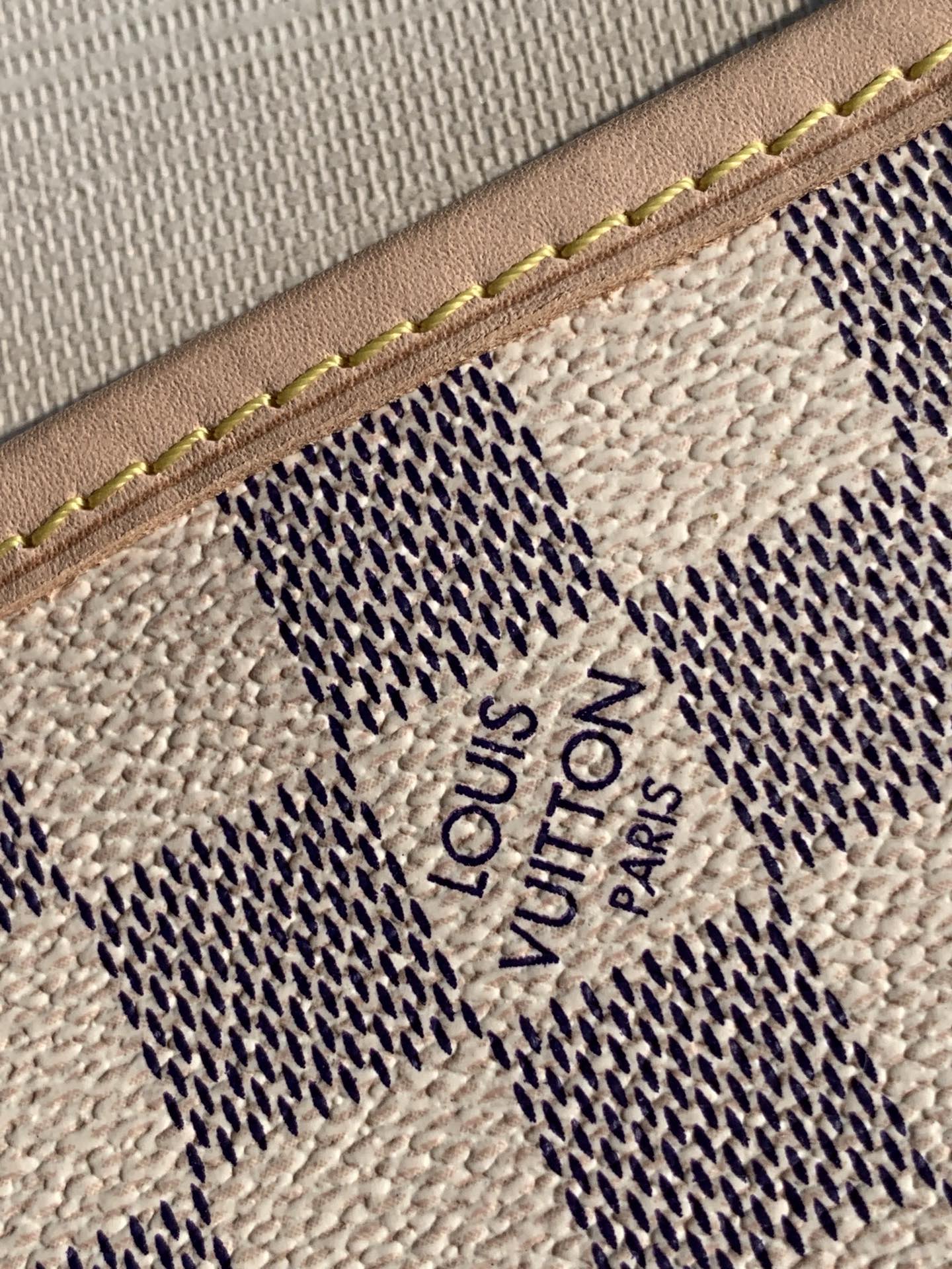 l**is V*t*n neverfull pm -29×21×12cm