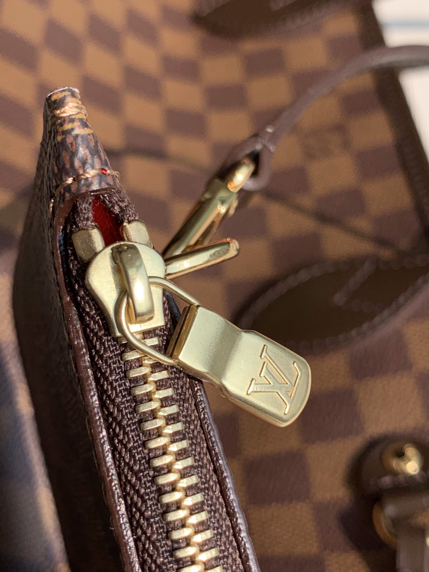 l**is V*t*n neverfull pm -29×21×12cm