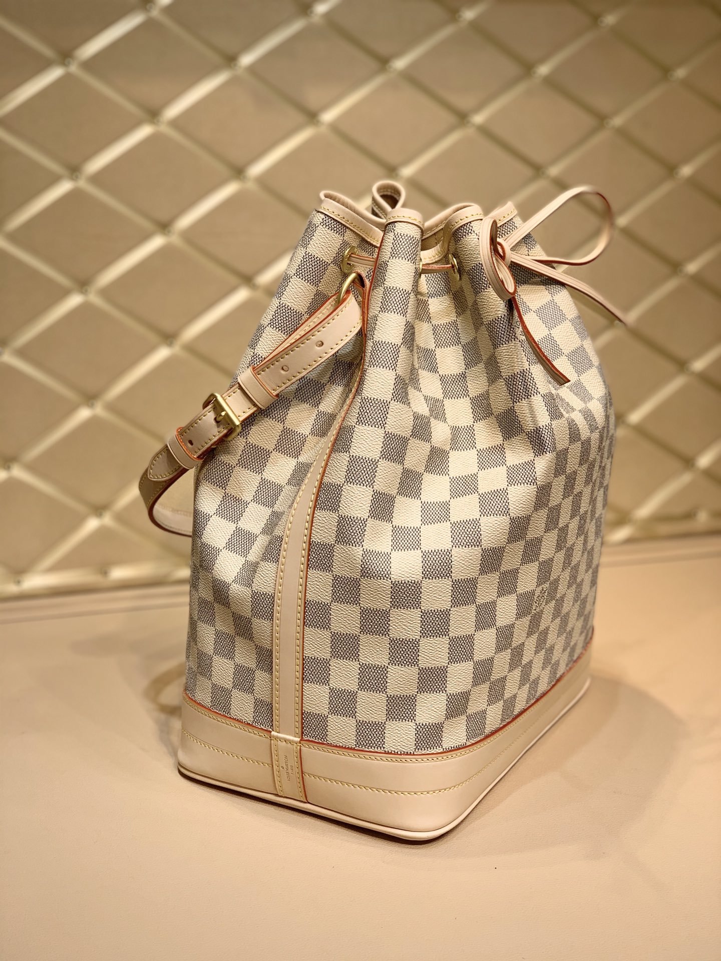 l**is V*t*n noÉ bucket-27.5*36*20cm