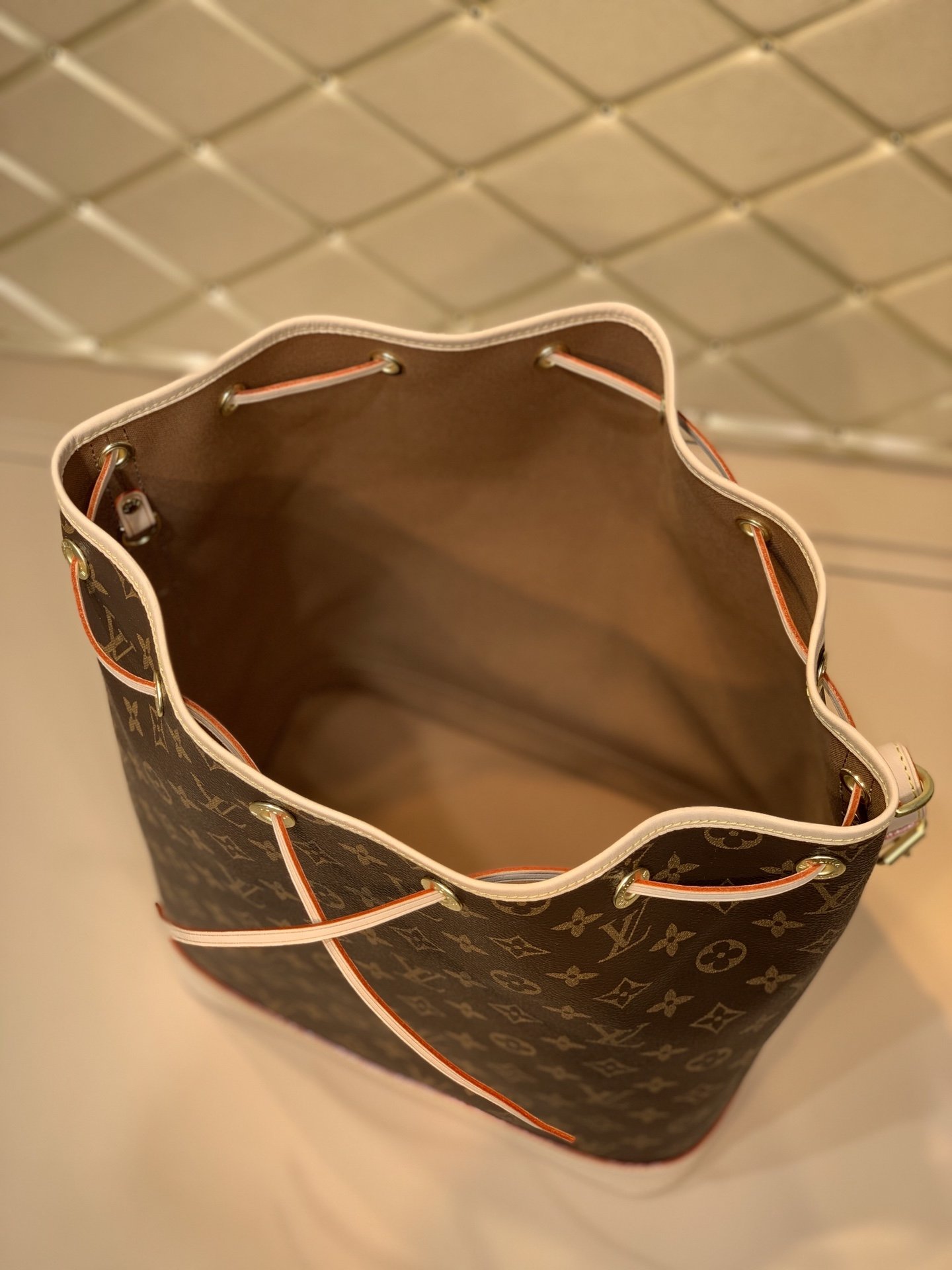 l**is V*t*n noÉ bucket-27.5*36*20cm