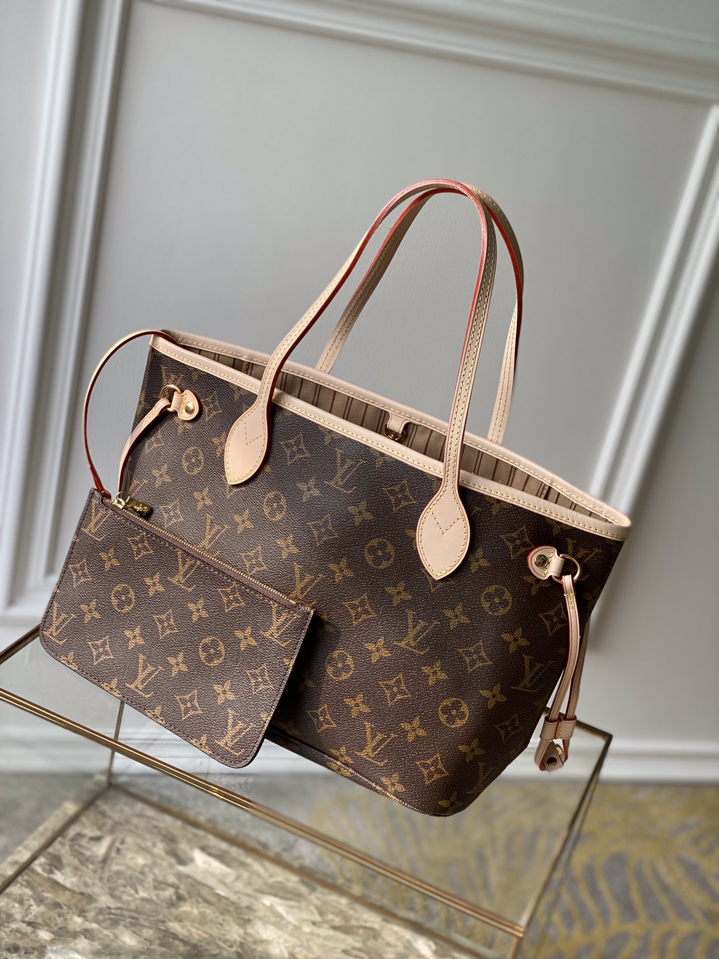 l**is V*t*n neverfull pm -29×21×12cm
