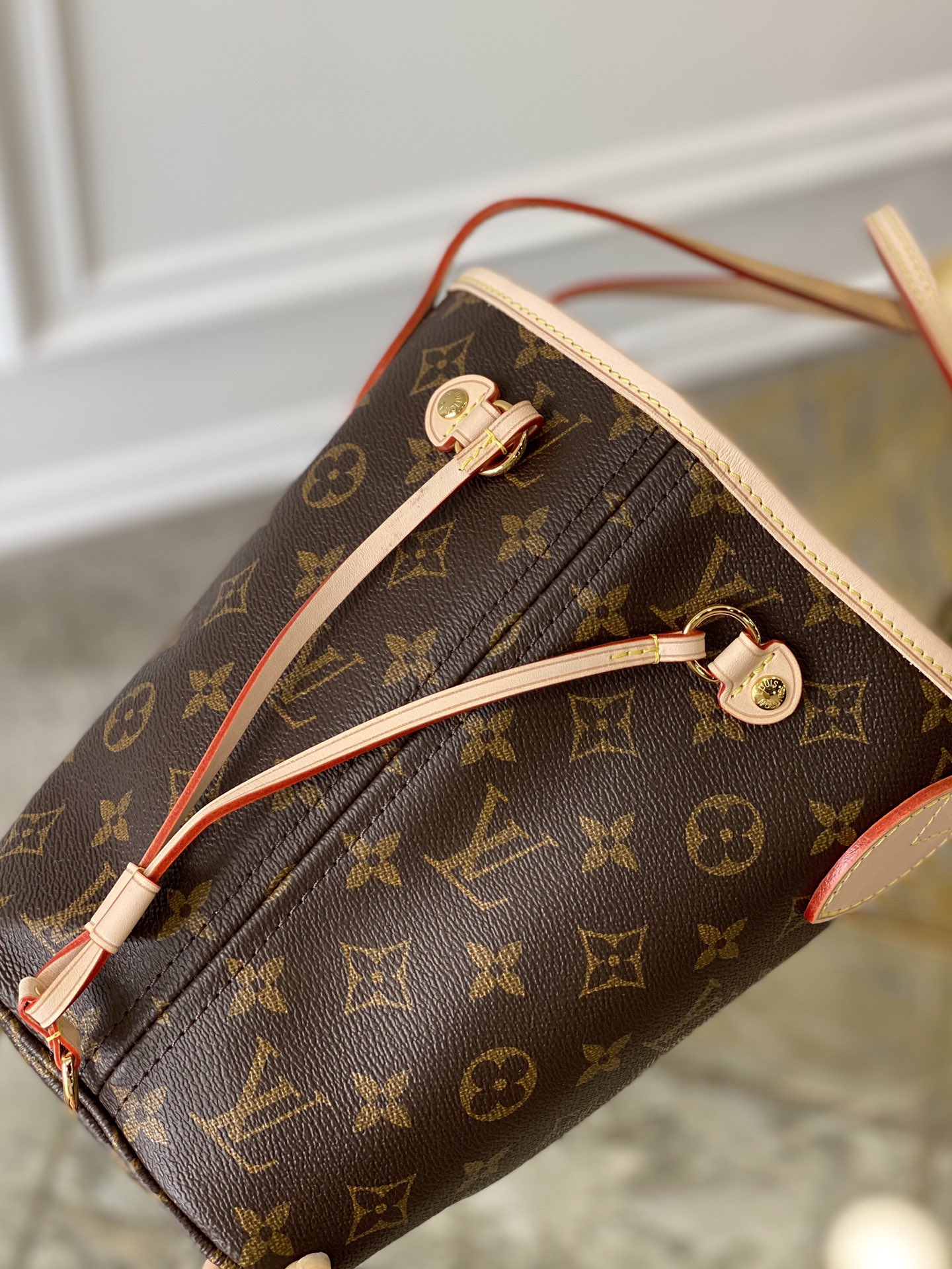 l**is V*t*n neverfull pm -29×21×12cm