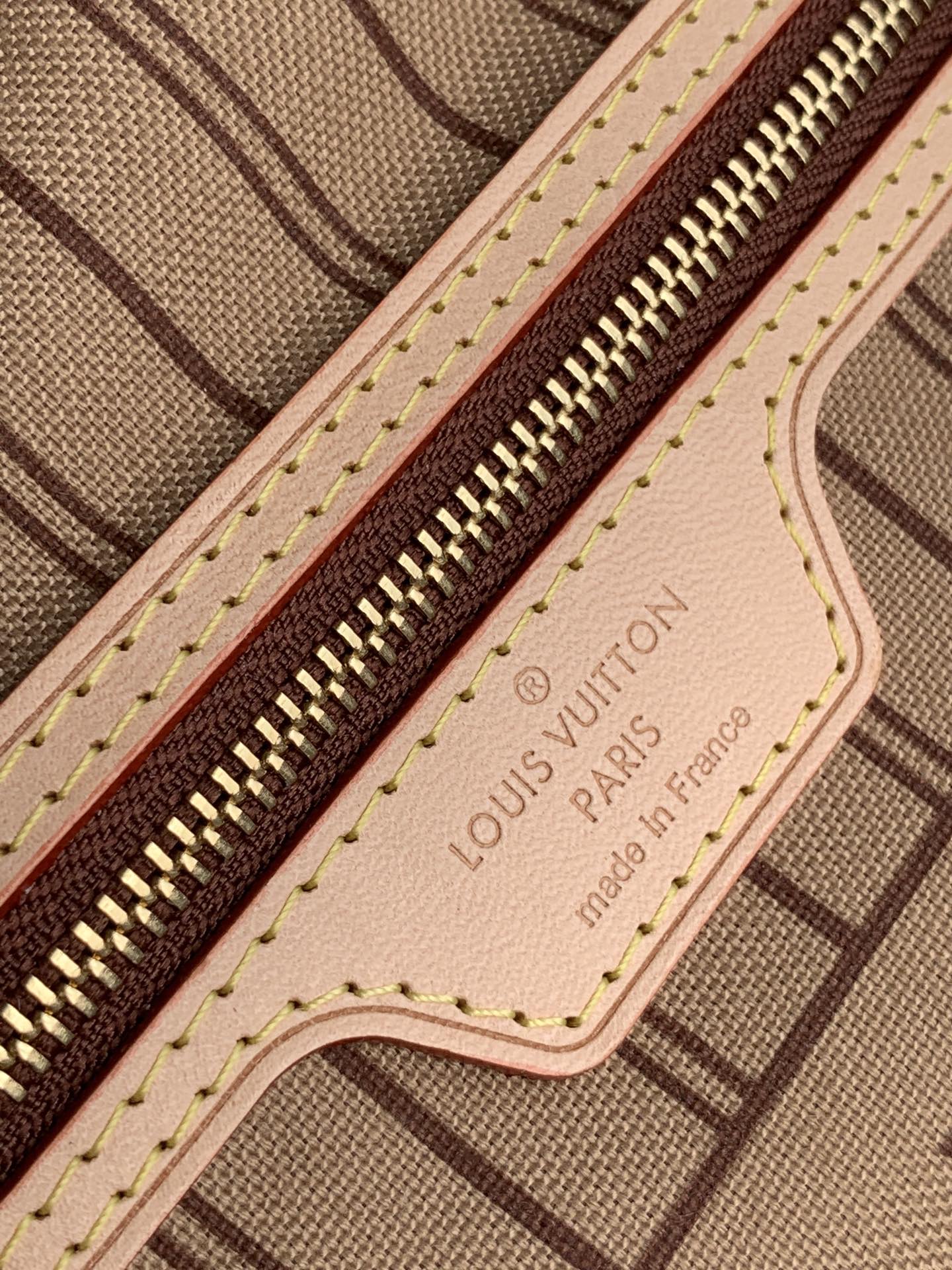 l**is V*t*n neverfull pm -29×21×12cm