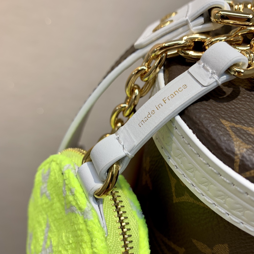 l**is V*t*n papillon trunk-19x9x9cm