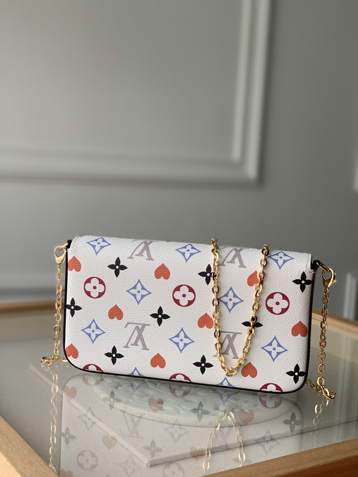 l**is V*t*n pochette félicie wallet -21*12*3cm