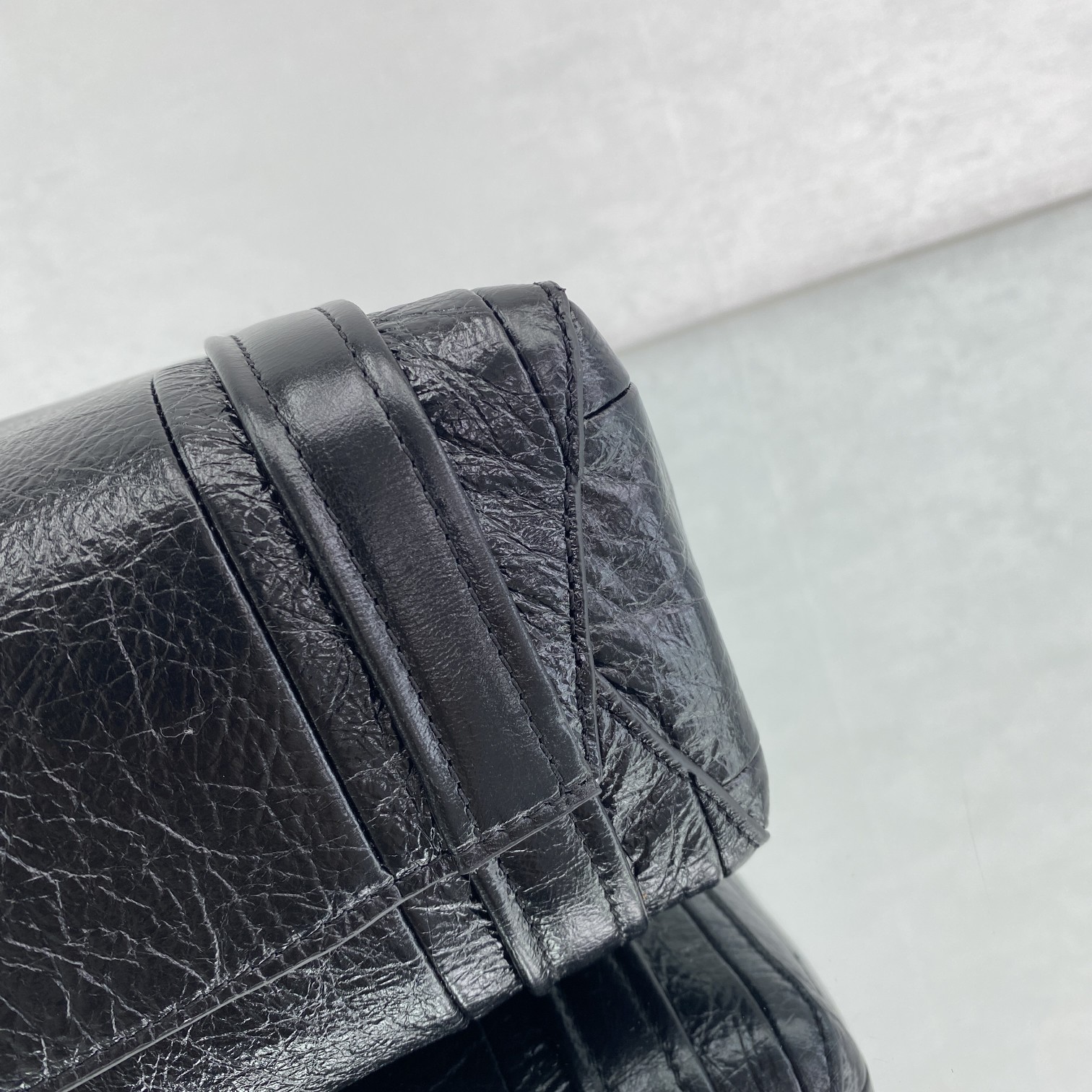 Ba*len*cia*ga͙ mini 21ss tote-19x9.5x35cm