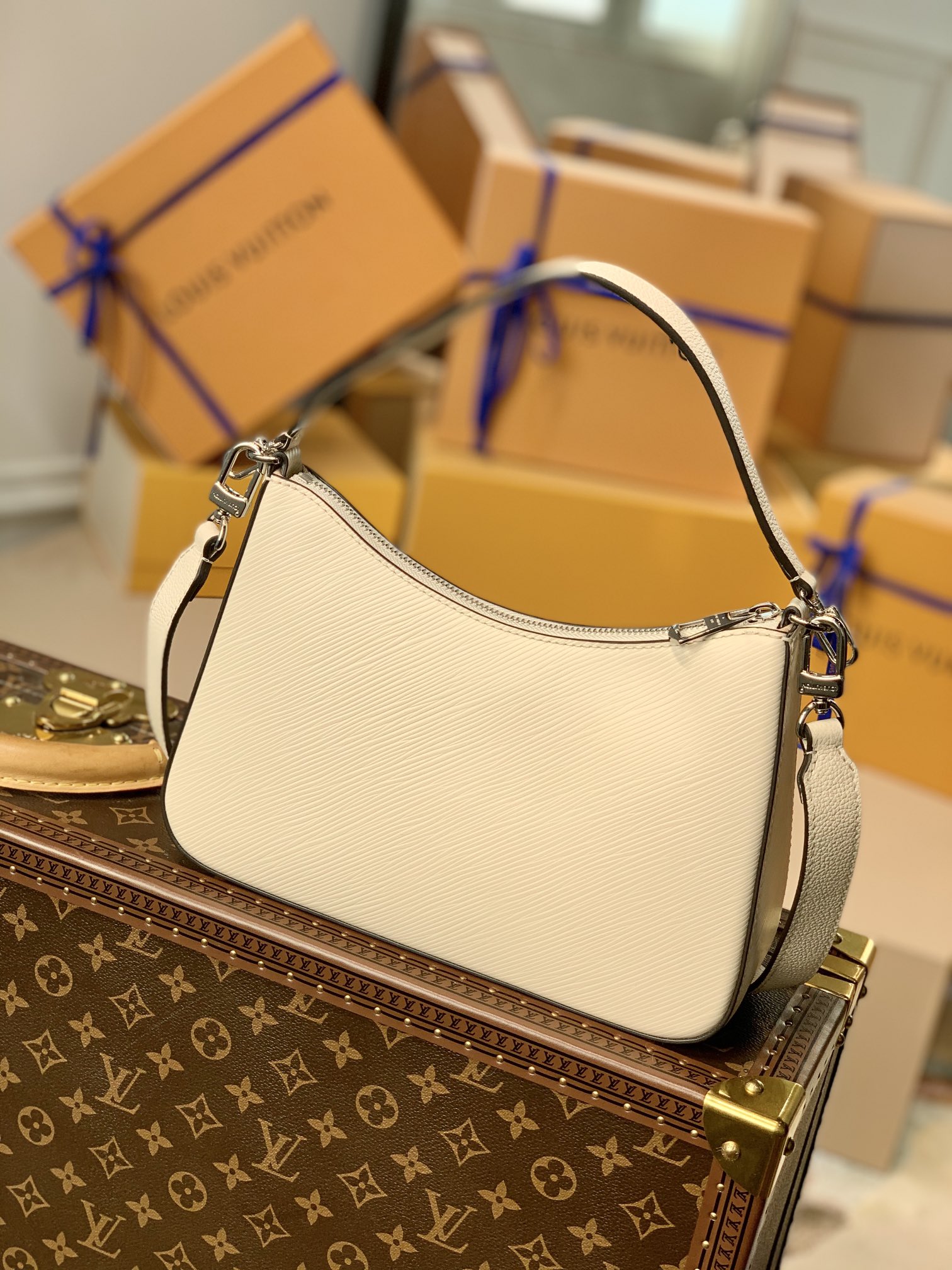l**is V*t*n marell handbags-m80689-25 x 15 x 8cm