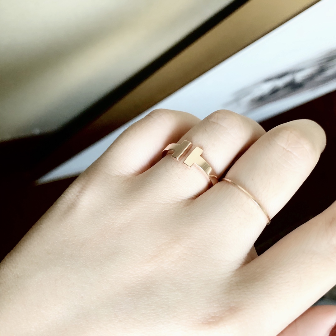 T*f*ny ring