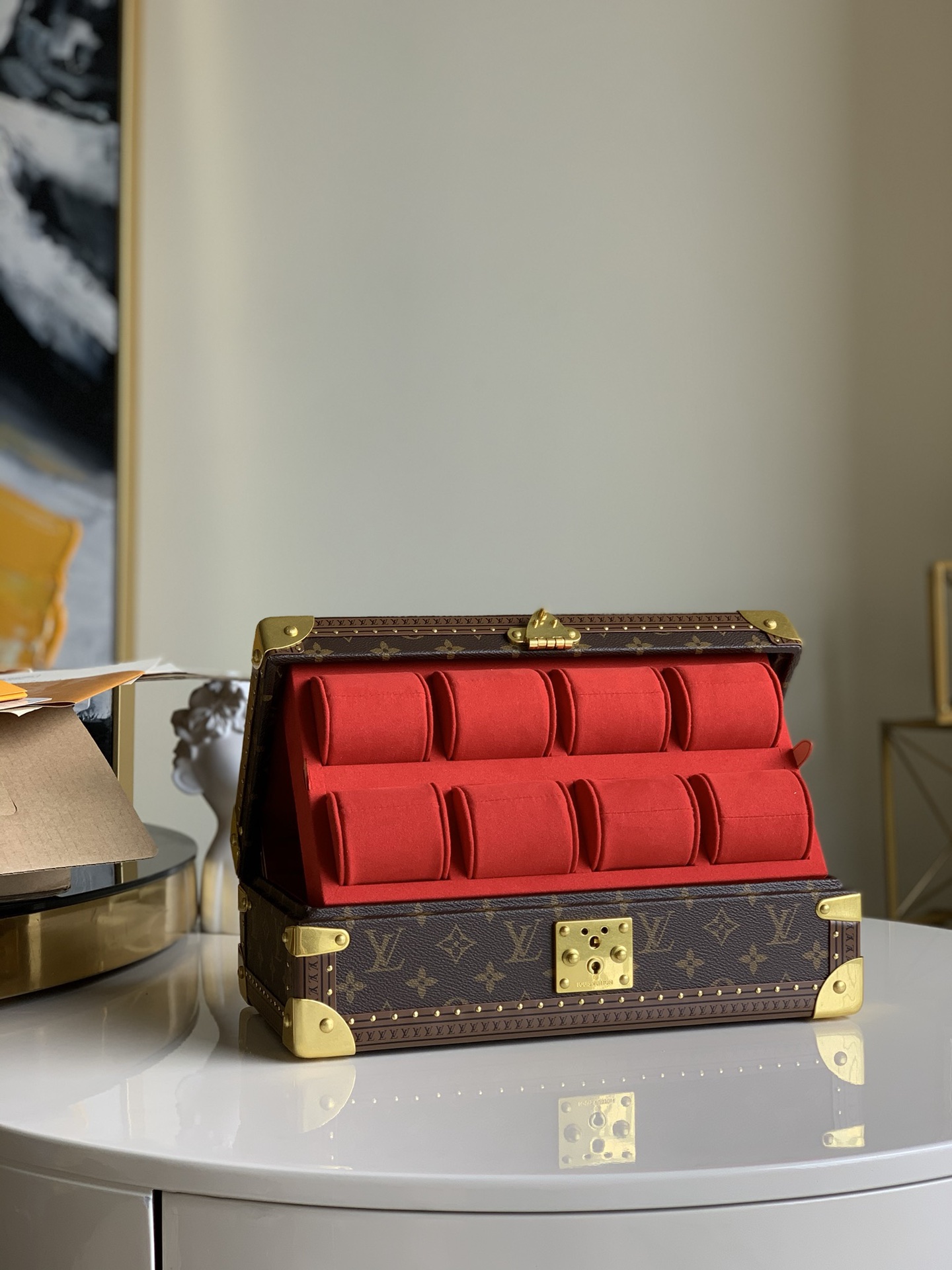 l**is V*t*n m20039 watch box-34x13x18cm