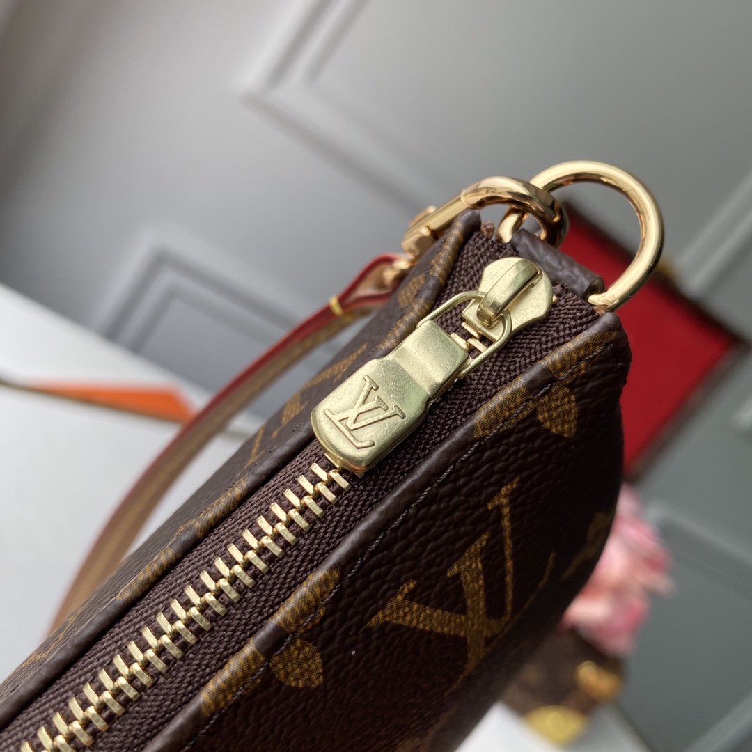 l**is V*t*n pochette accessions-21*4*13cm