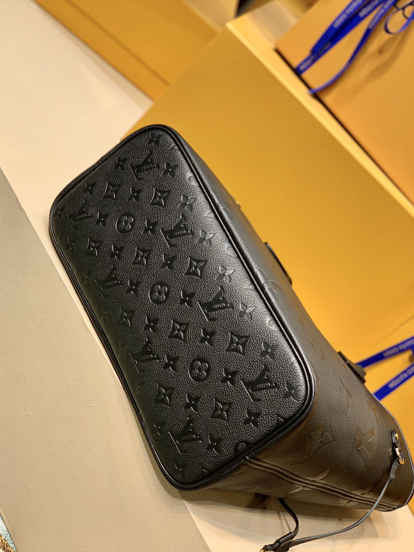 l**is V*t*n neverfull mm-32*29*17cm
