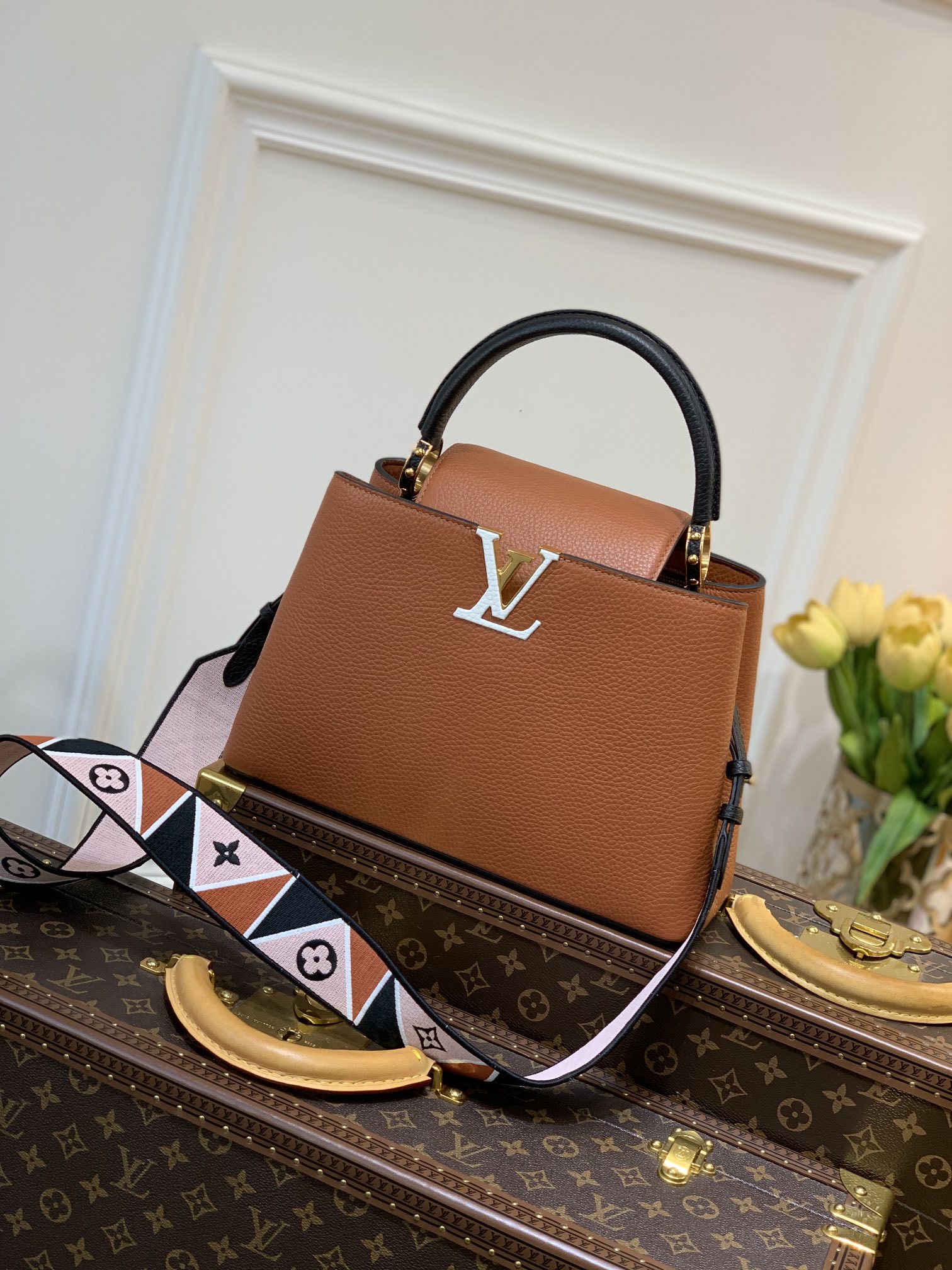 l**is V*t*n capucines bag-31.5*20*11cm