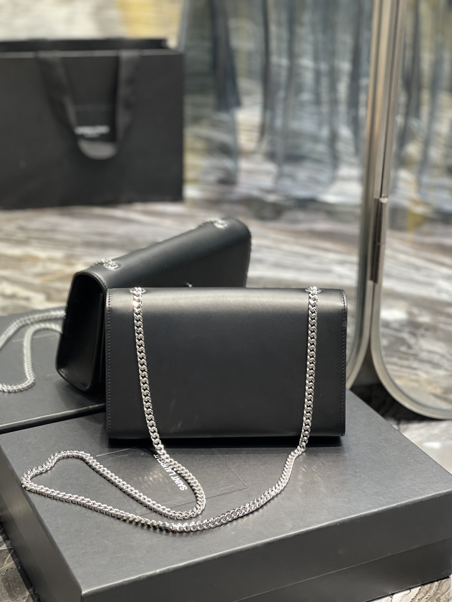 YSL Kate Medium In Smooth Leather-24*14.5*5.5CM