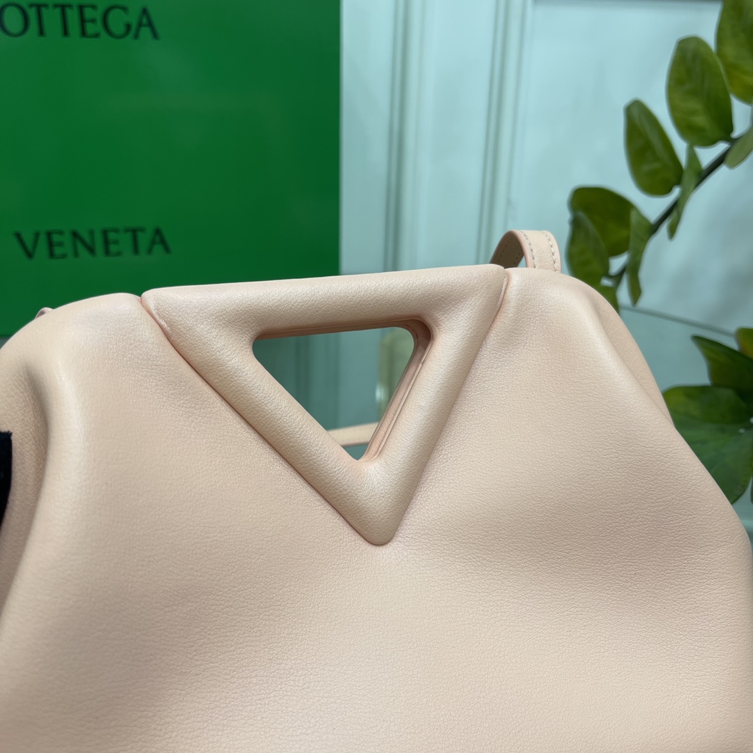 Bo*te*ga ve*ne*ta the triangle bag-24*16*8cm
