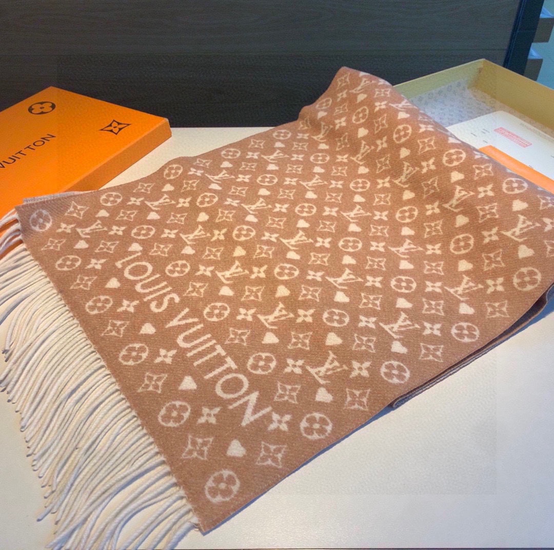 l**is V*t*n scarf-45*190cm