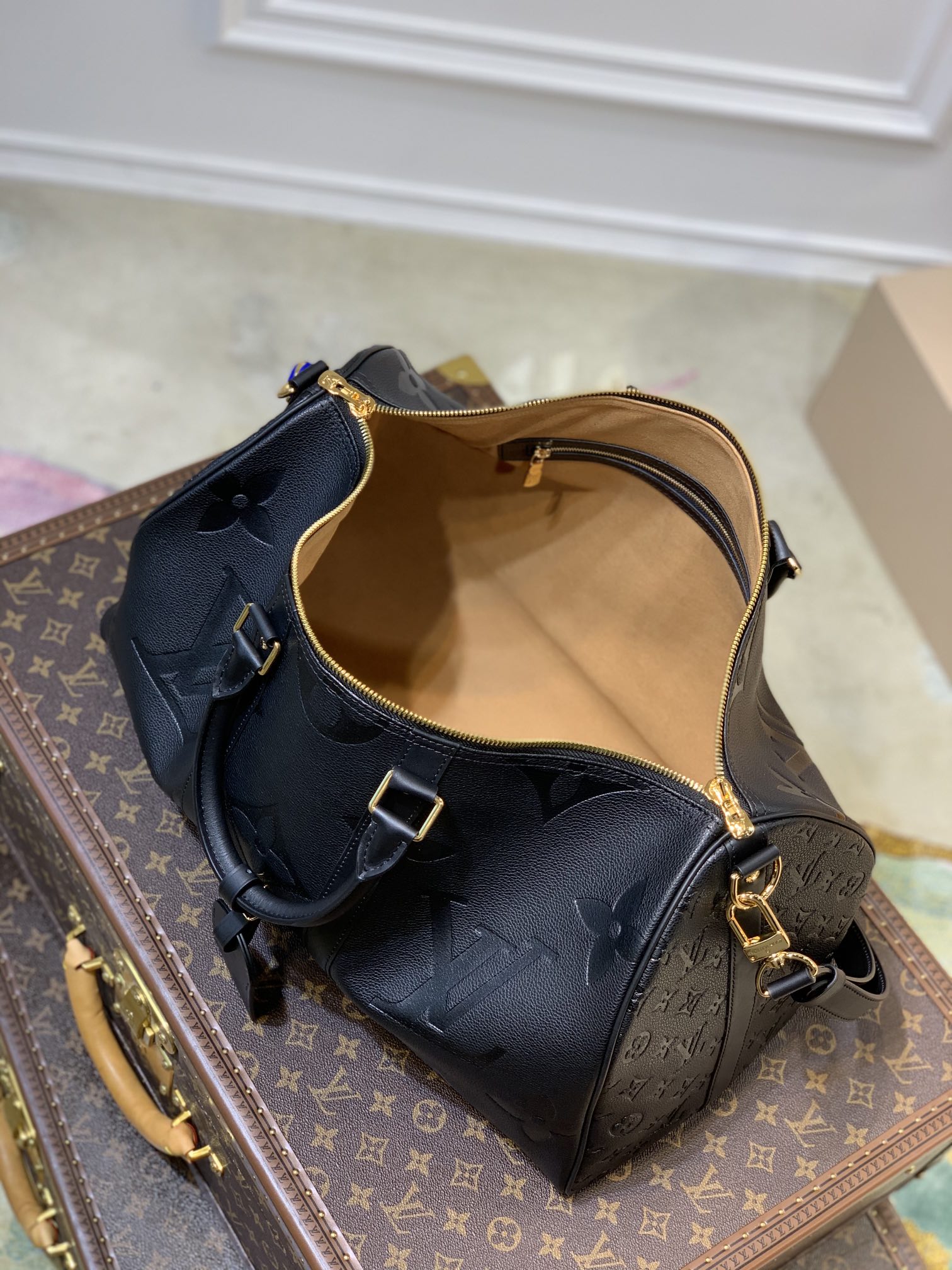 l**is V*t*n keepall bandouliÈre 45-45 x 27 x 20cm