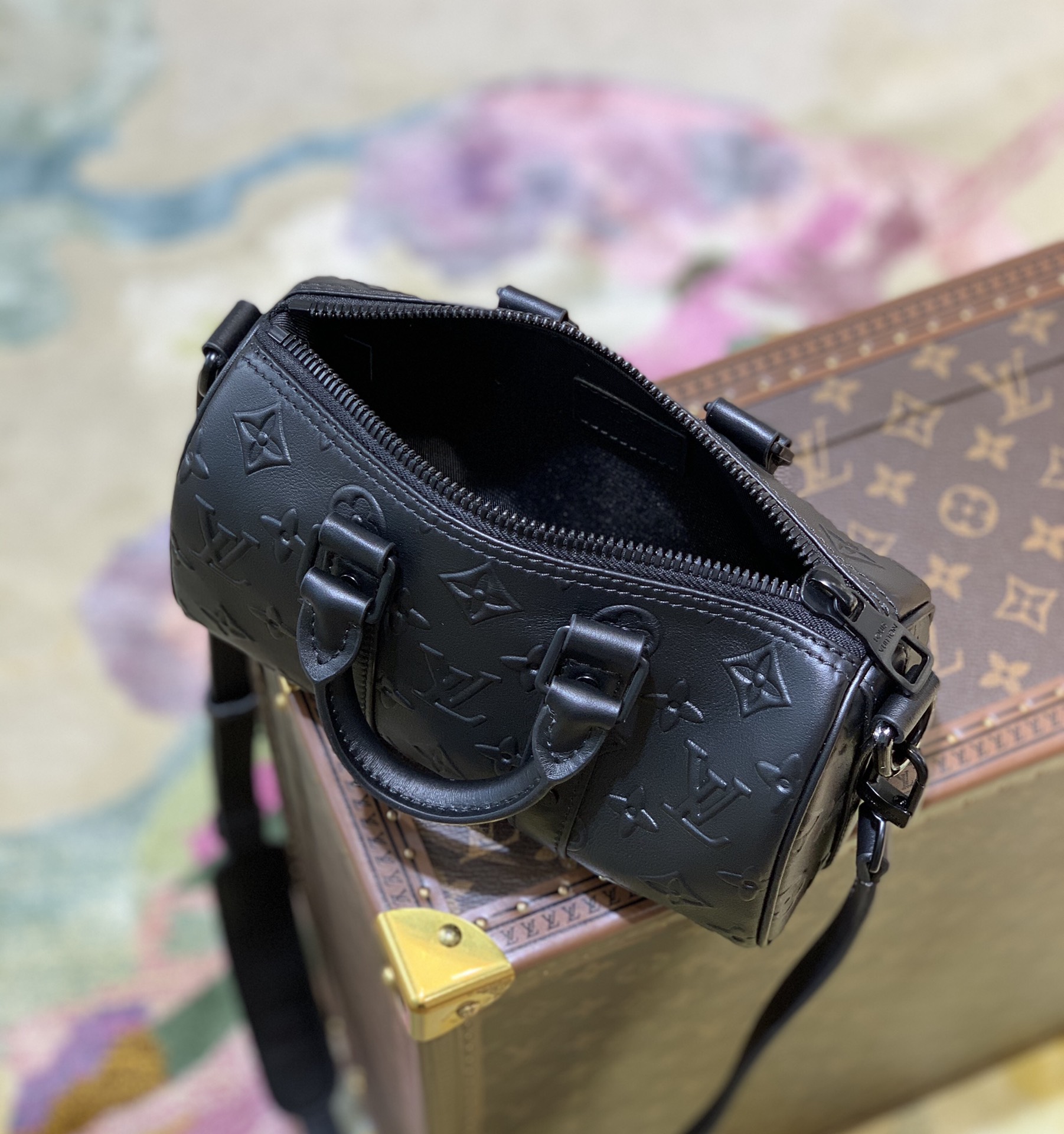 l**is V*t*n keepall xs-21*12*9cm