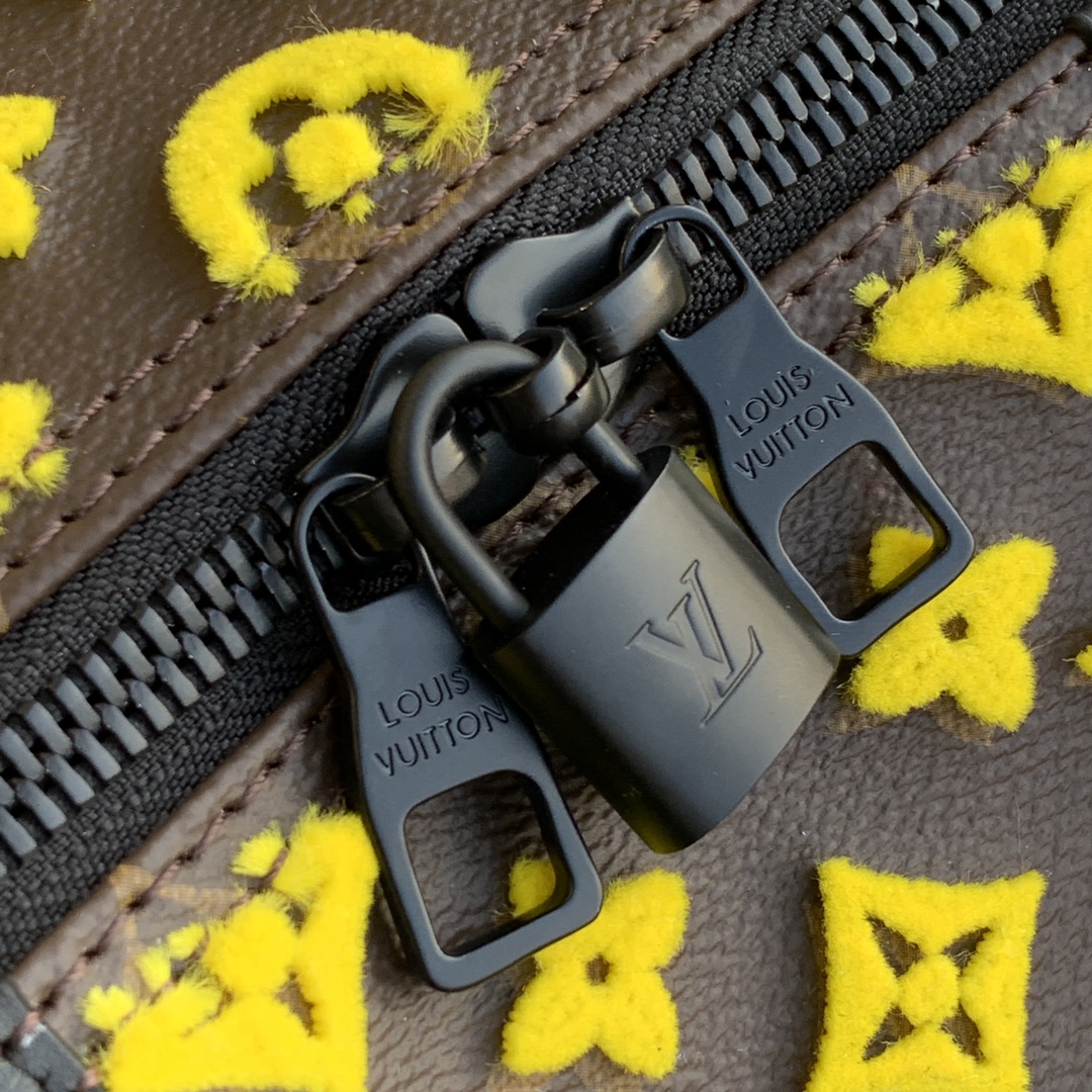 l**is V*t*n keepall bandoulière-51*30*28cm