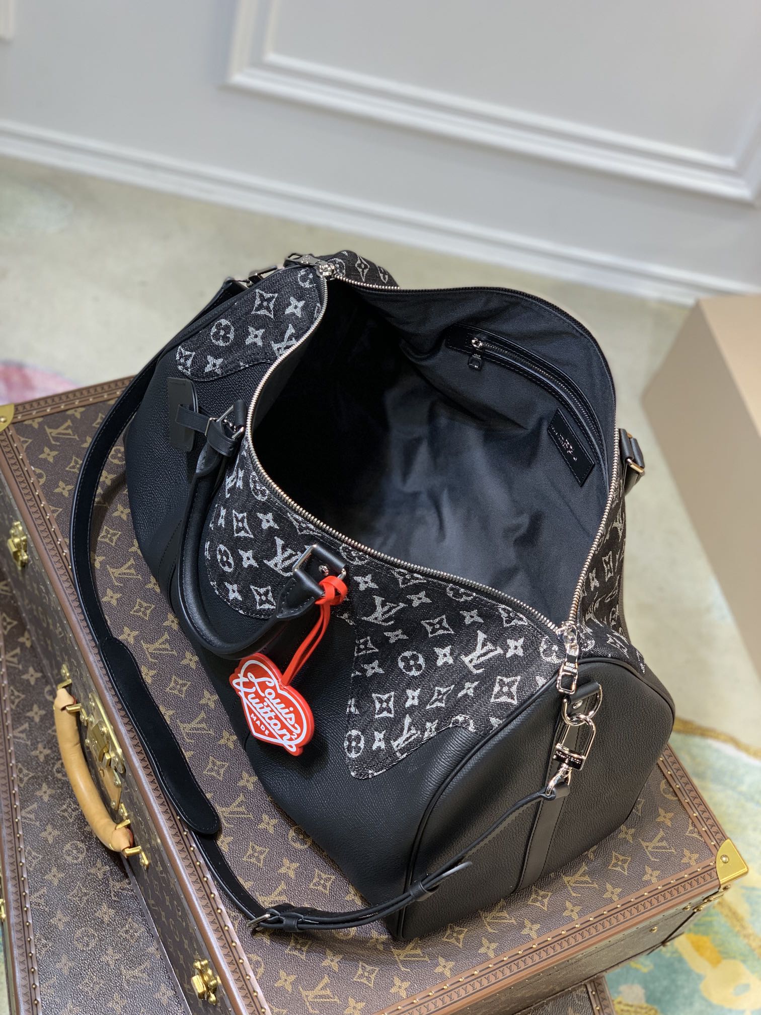 l**is V*t*n keepall bandoulière-51*30*28cm
