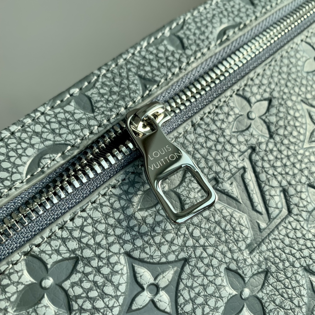 l**is V*t*n m81556 pouch-29*15*9cm