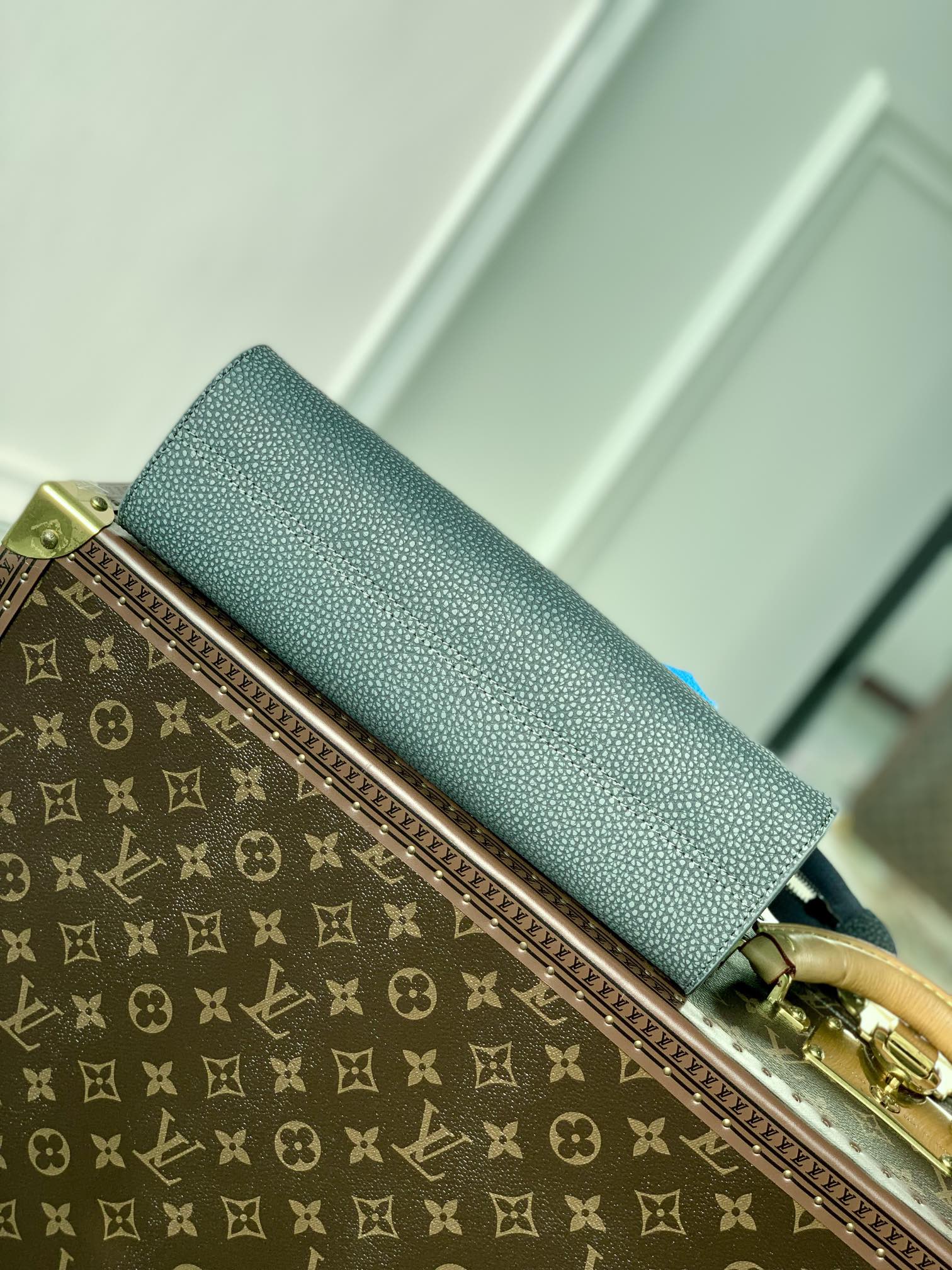 l**is V*t*n m81556 pouch-29*15*9cm