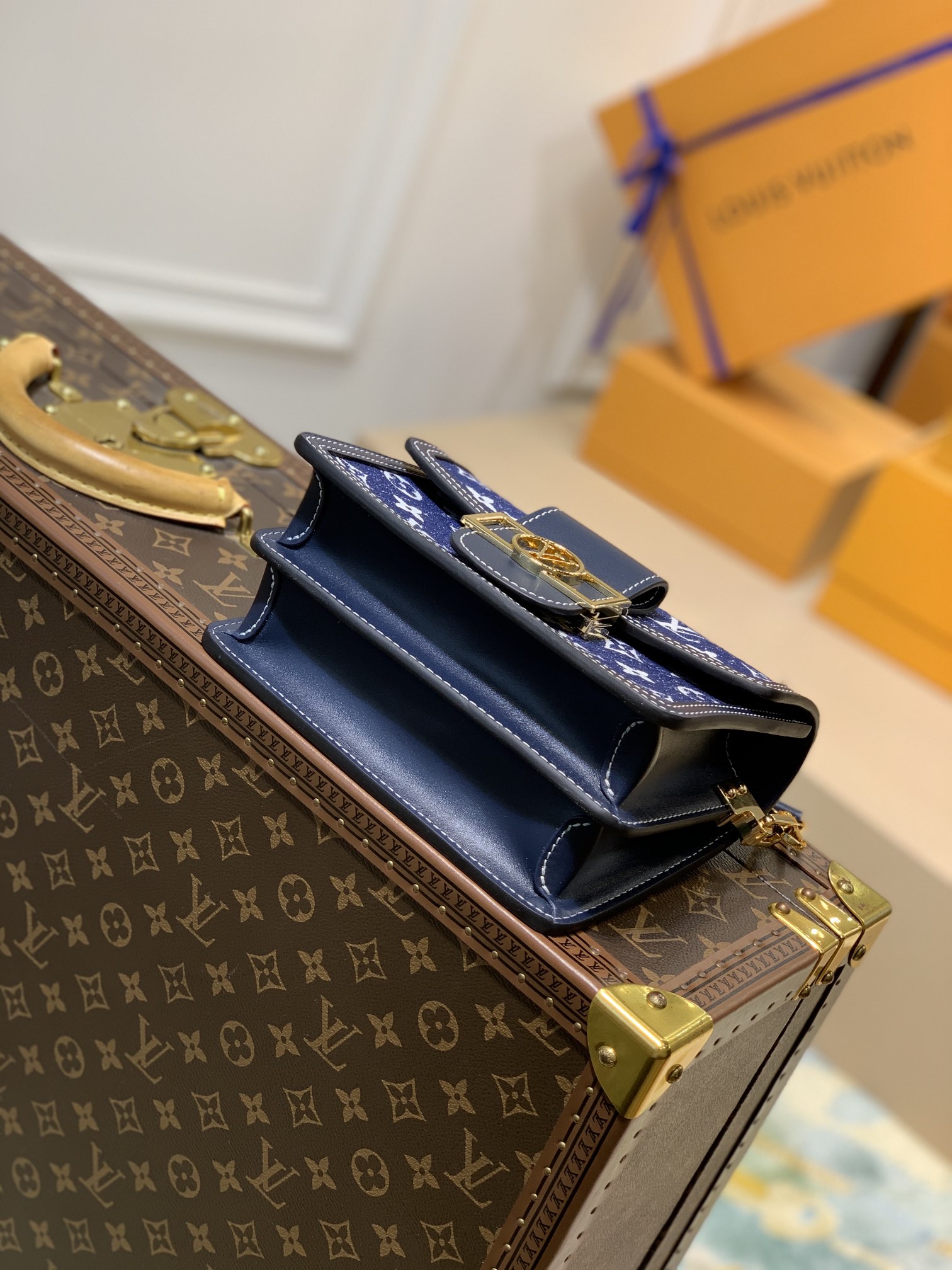 l**is V*t*n mini dauphine bag-20*15*9cm