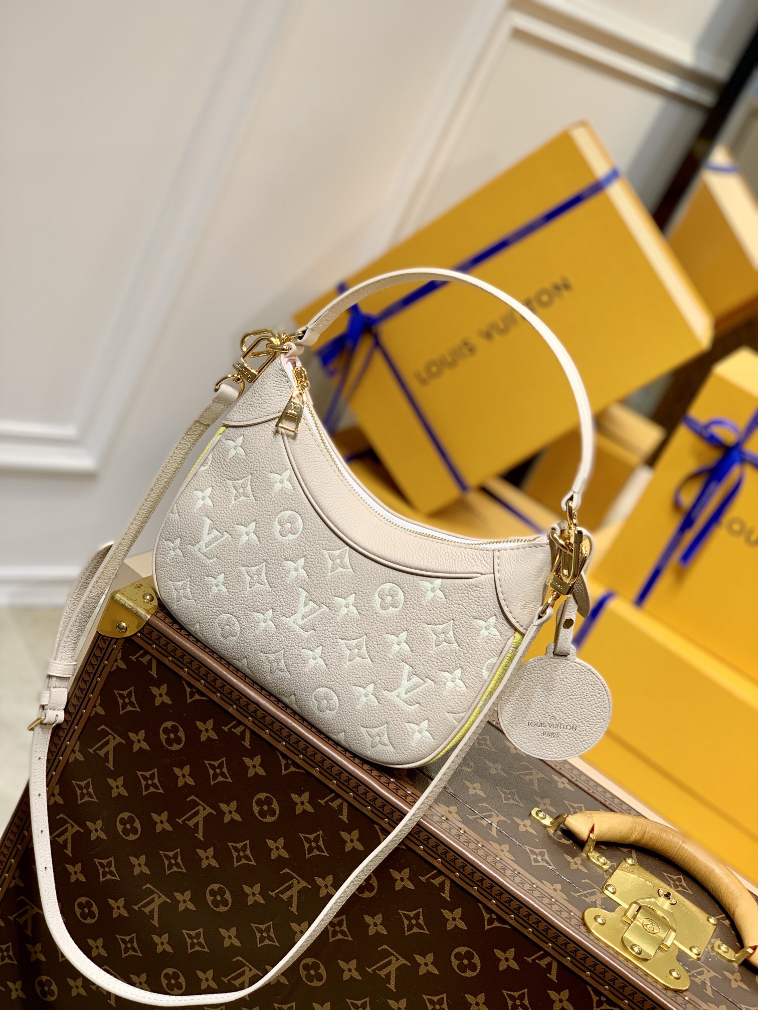 l**is V*t*n bagatelle handbags-m46112-22*14*9cm
