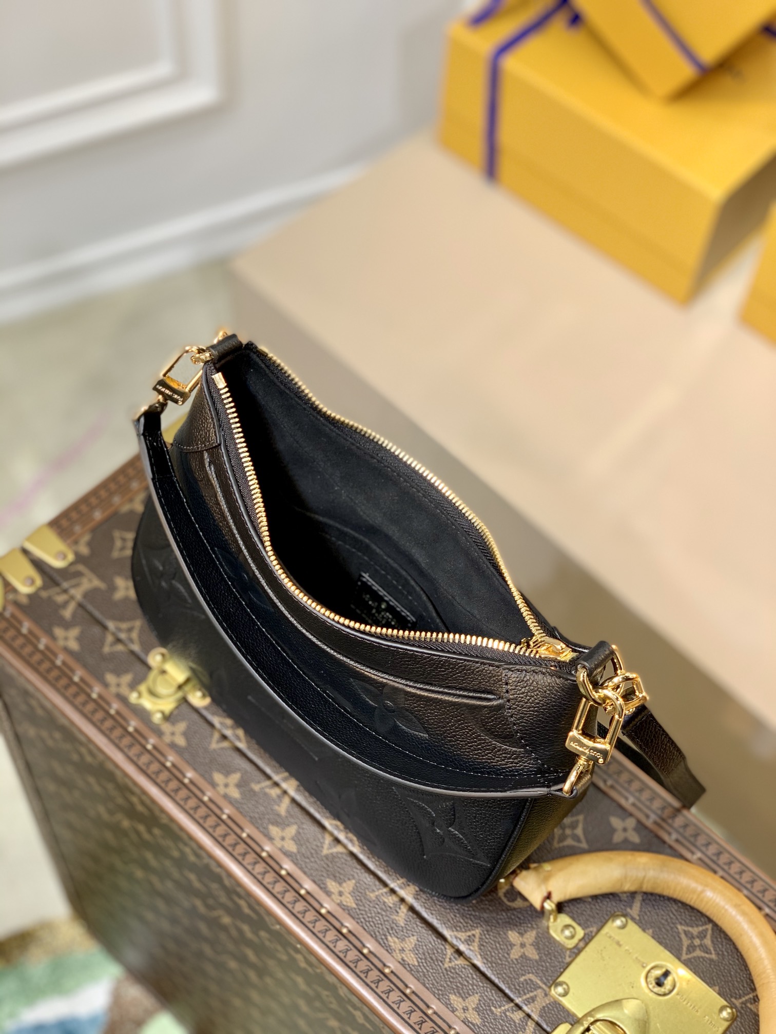 l**is V*t*n bagatelle handbags-m46112-22*14*9cm