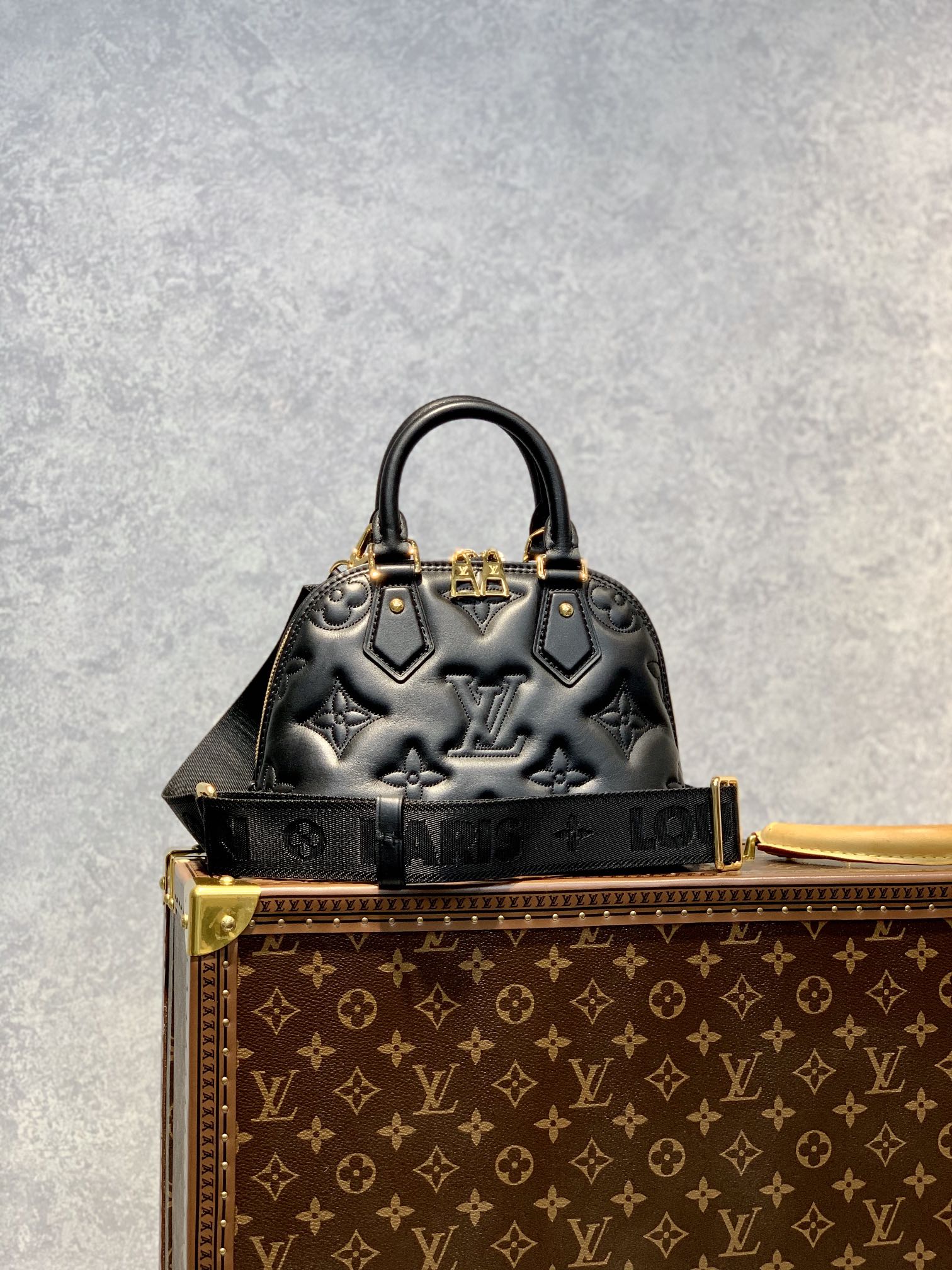 l**is V*t*n n41221 alma bb-25*19*12cm