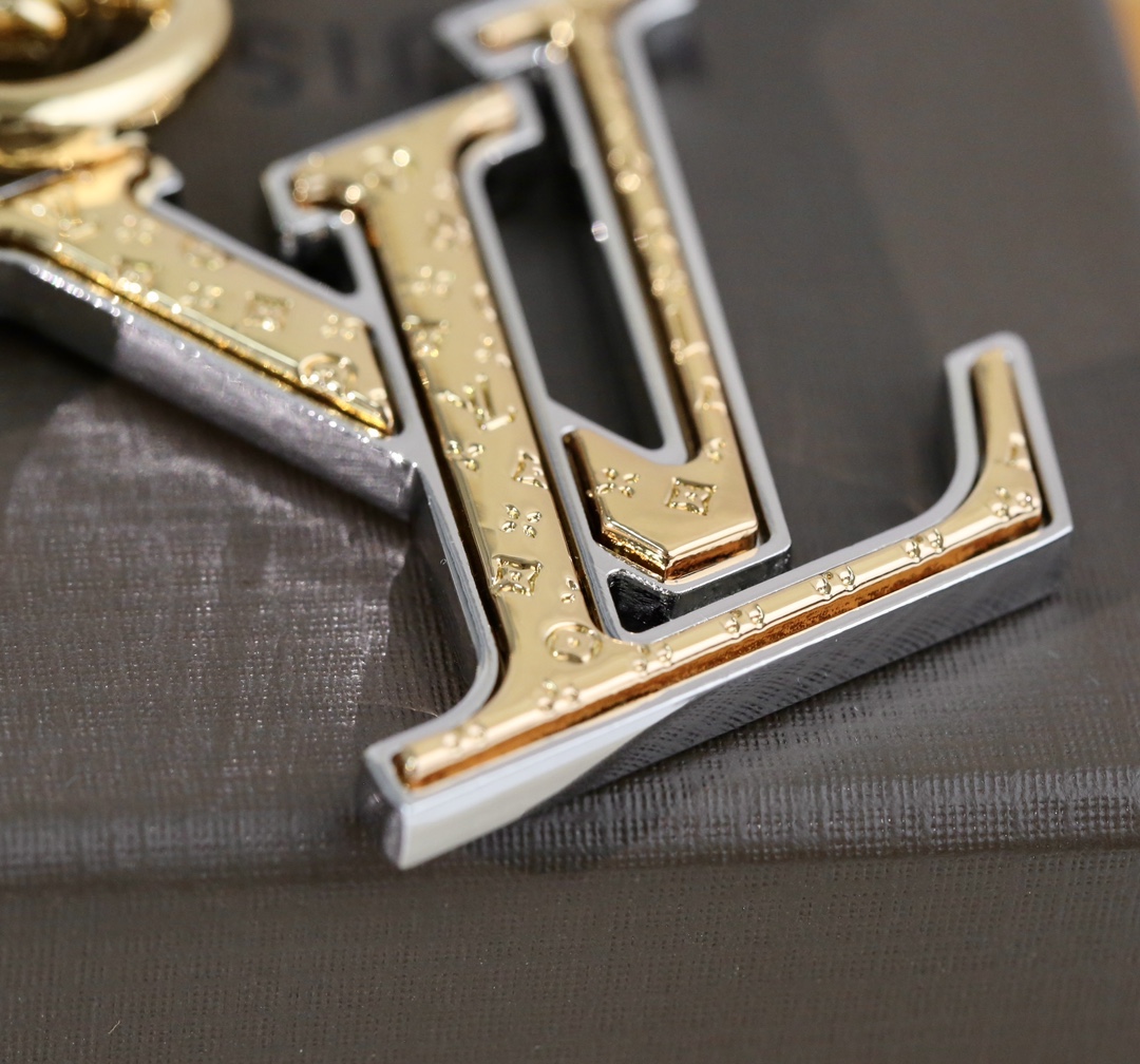 l**is V*t*n key holders