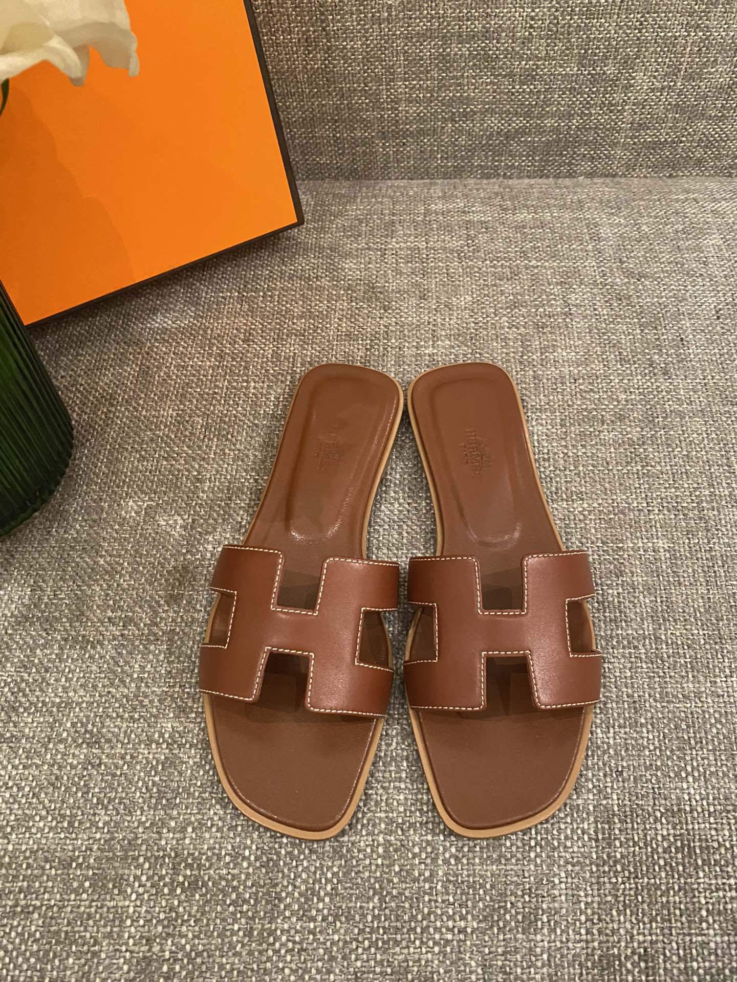 H**mes slippers in smooth leather