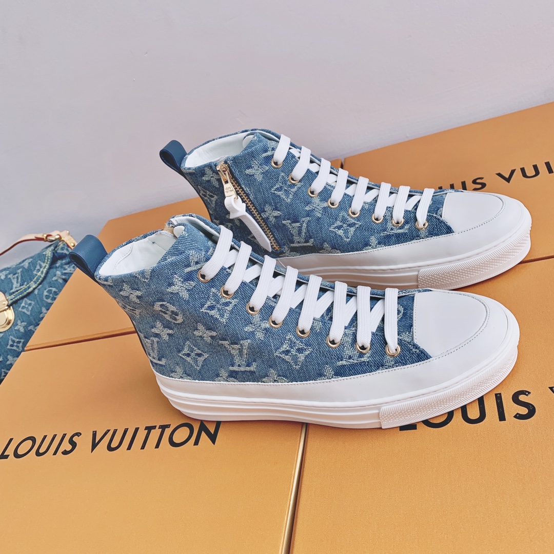 l**is V*t*n sneakers