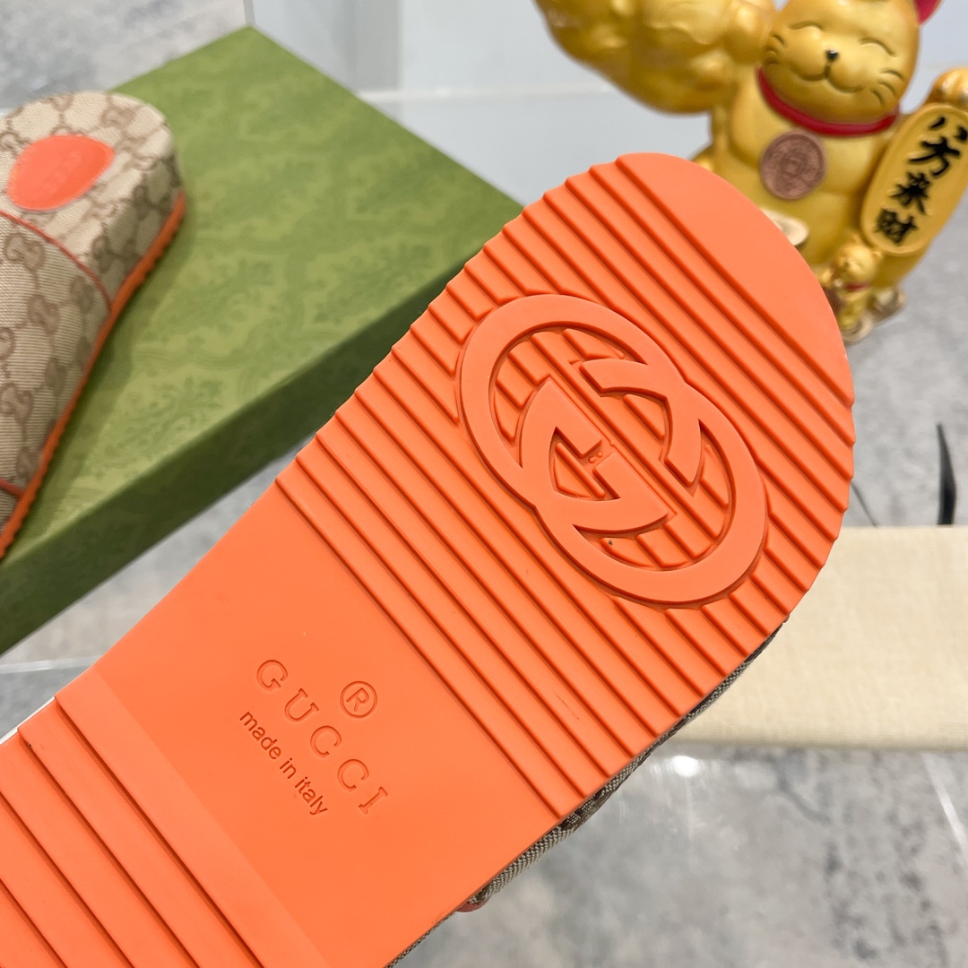 g*u*i &the n0*h F**e slides