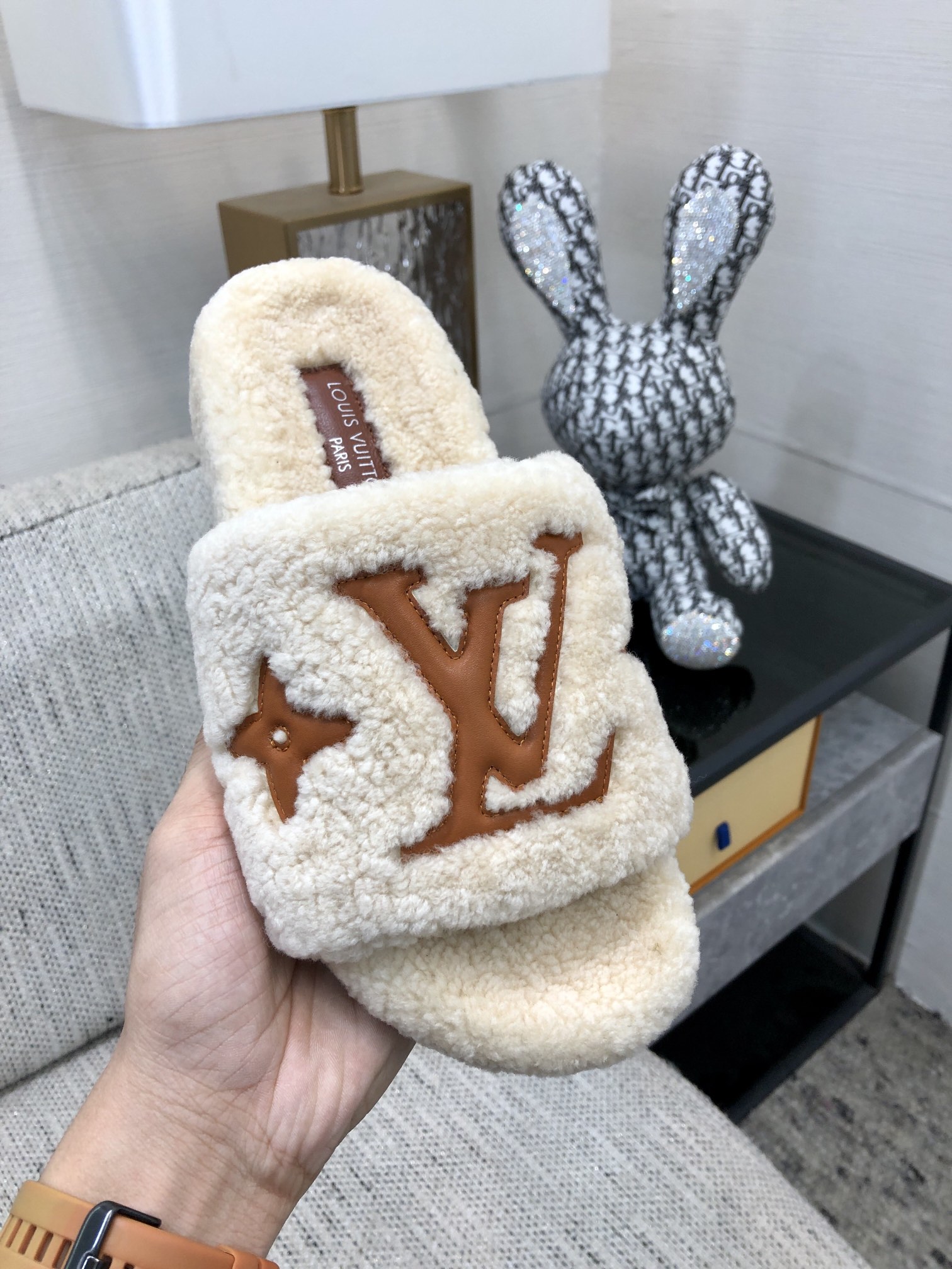 l**is V*t*n slides