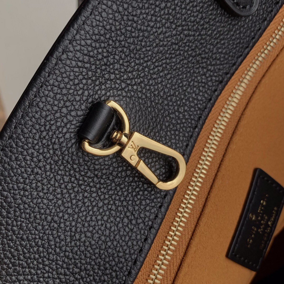 l**is V*t*n onthego handbag-41*34*19cm