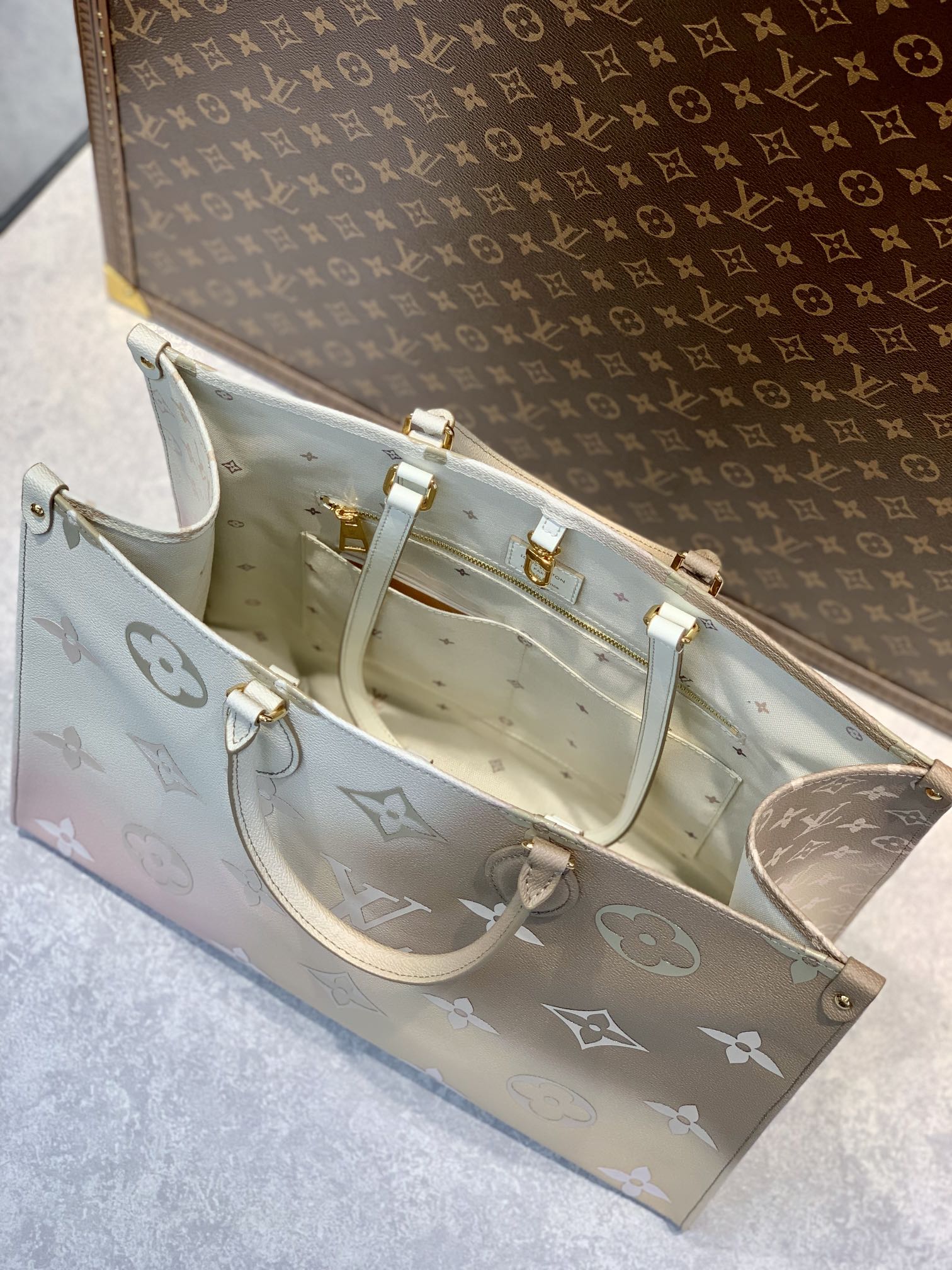 l**is V*t*n onthego handbag-m46076-41*34*19cm