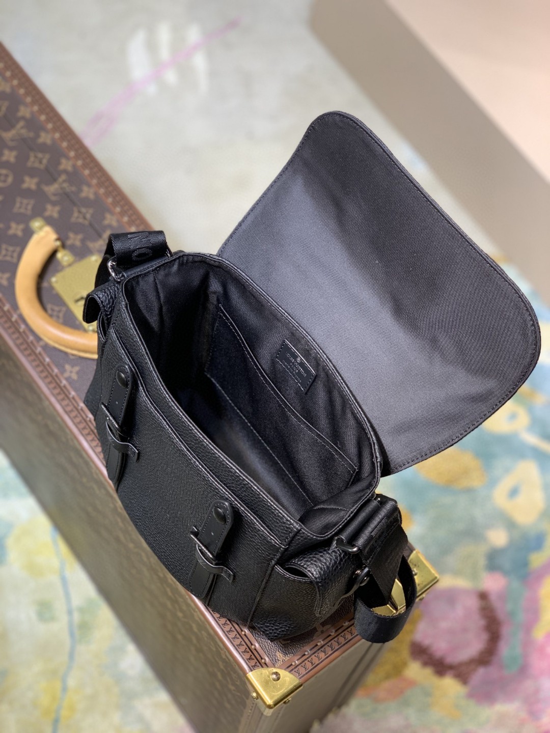 l**is V*t*n christopher handbags-m58476-25*29*9cm