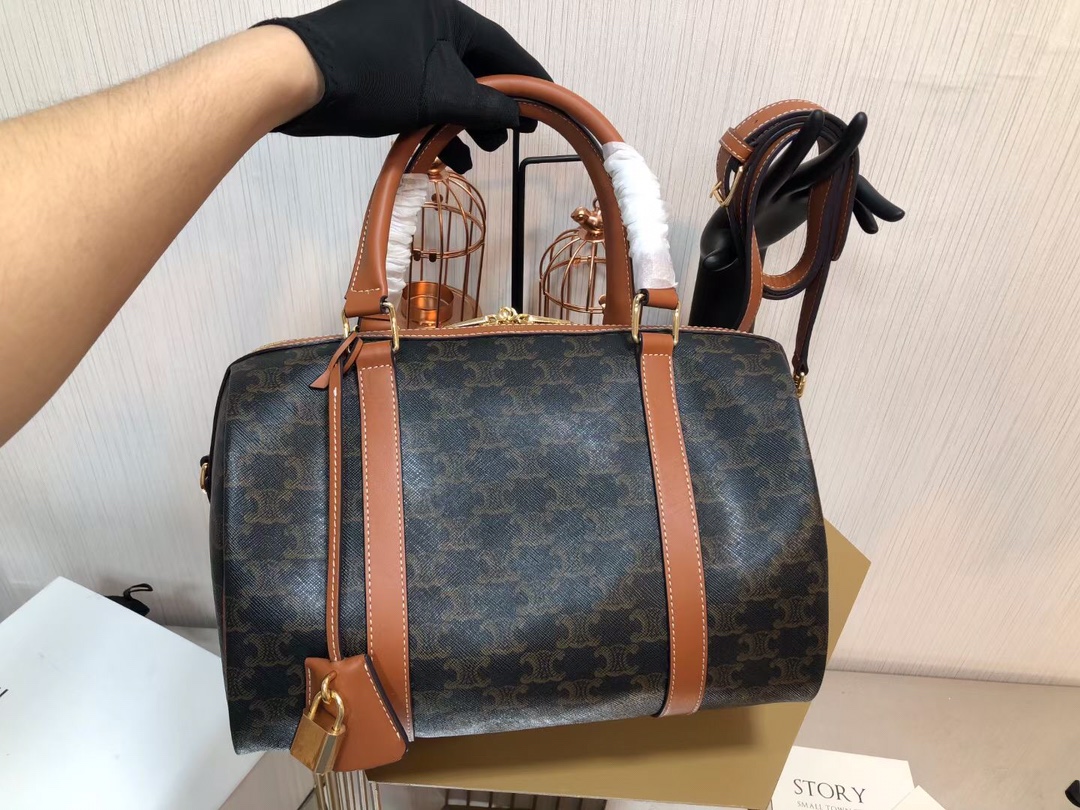Celin Triomphe Handbags -31*21*17CM