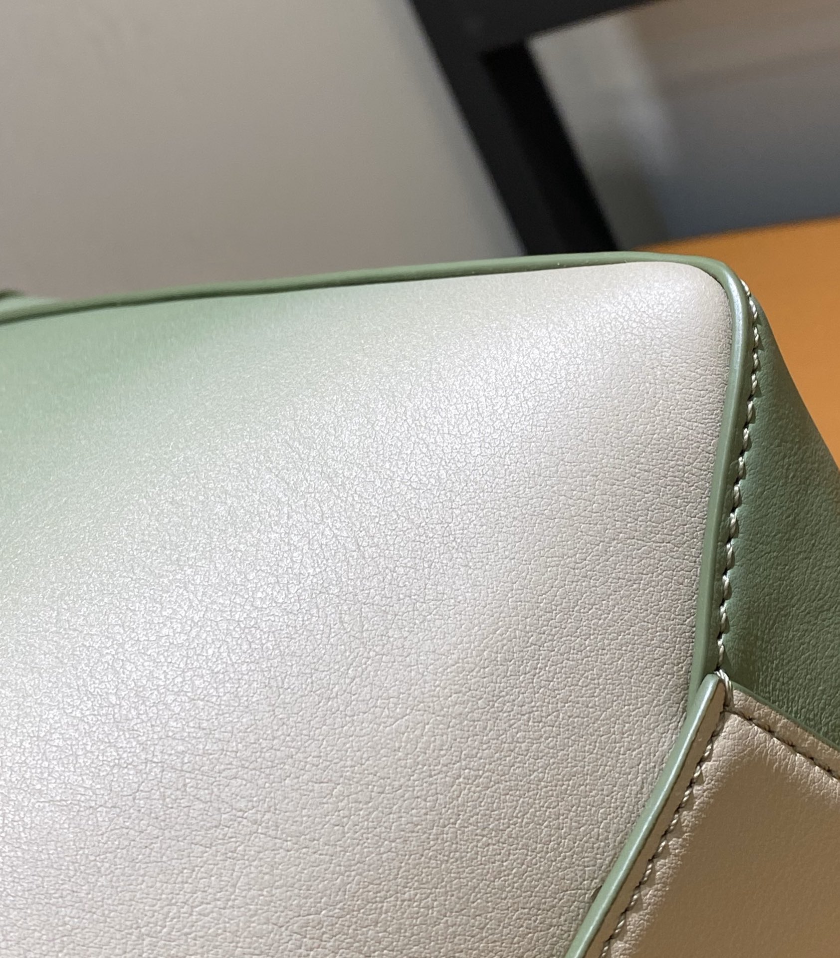 Loewe Puzzle Small Bag-24*10*14CM