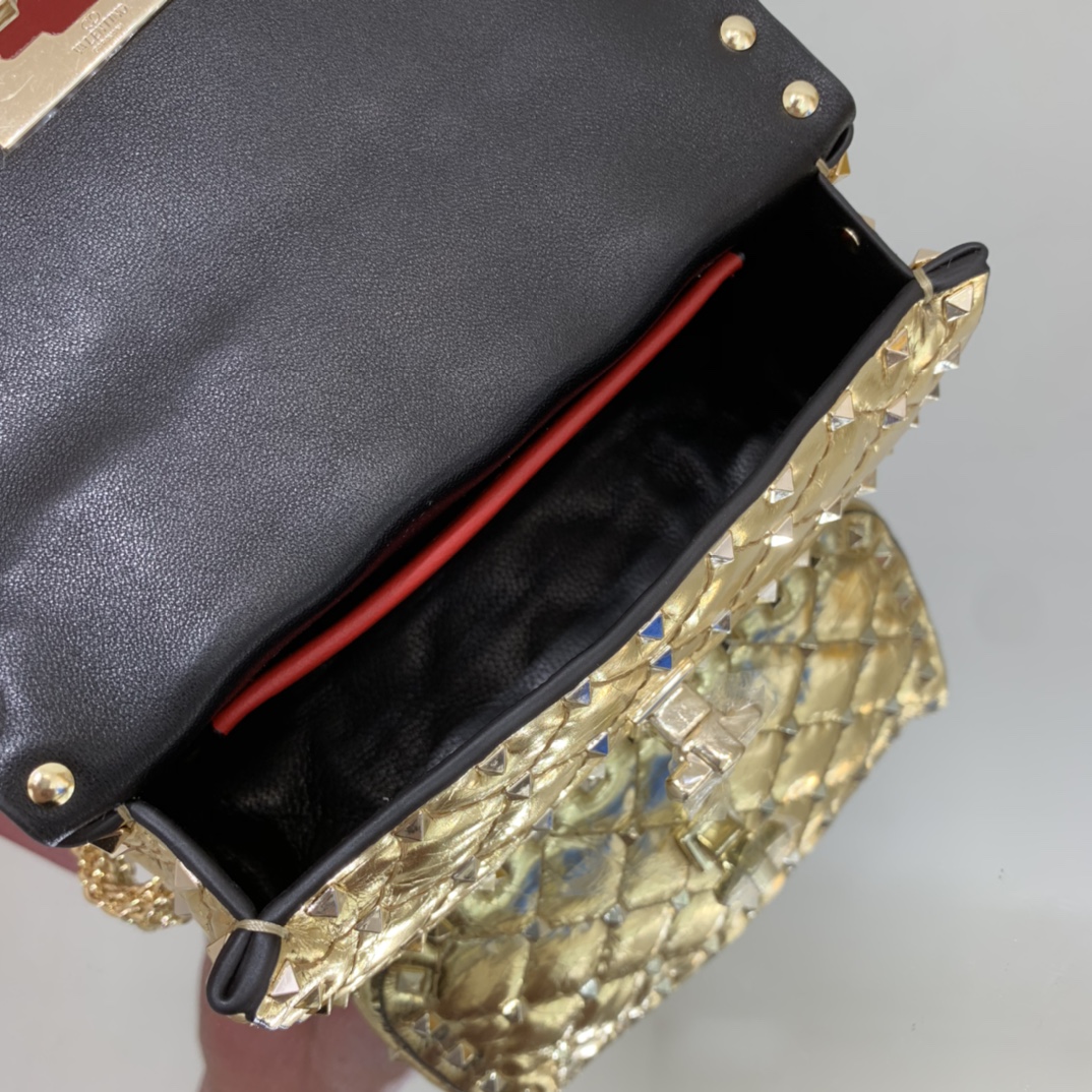 Valentino Garavani Rockstud Spike Bag-17x10x5.5CM