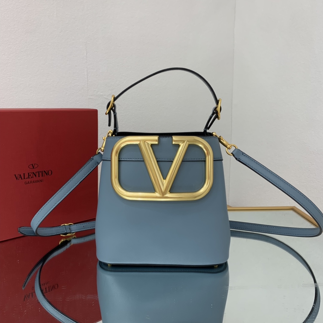 valentino garavani S*pervee bag-20*19*12cm