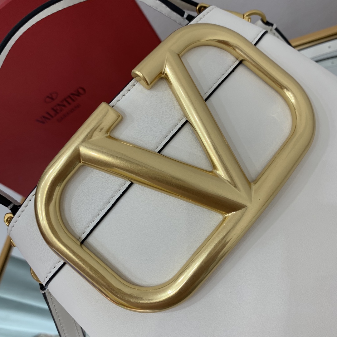 valentino garavani S*pervee bag-20*19*12cm