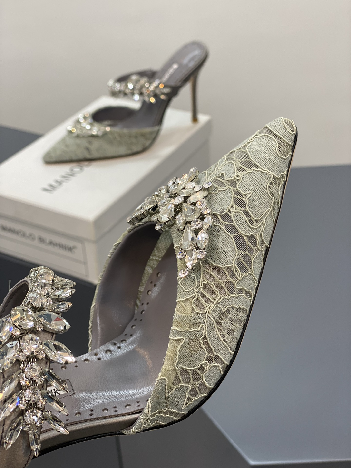 Manolo Blahnik-10CM