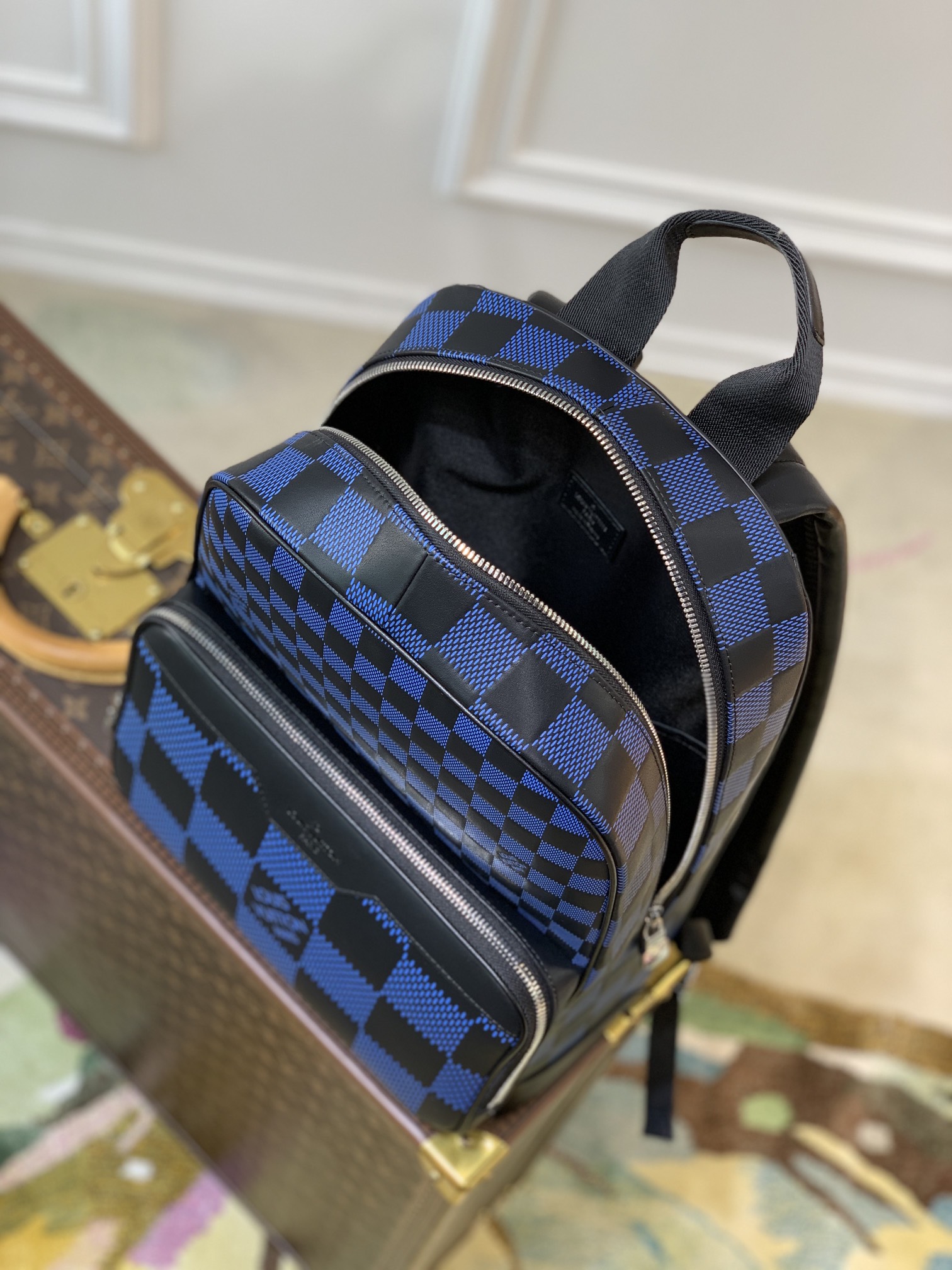l**is V*t*n campus backpack-30*39*13cm