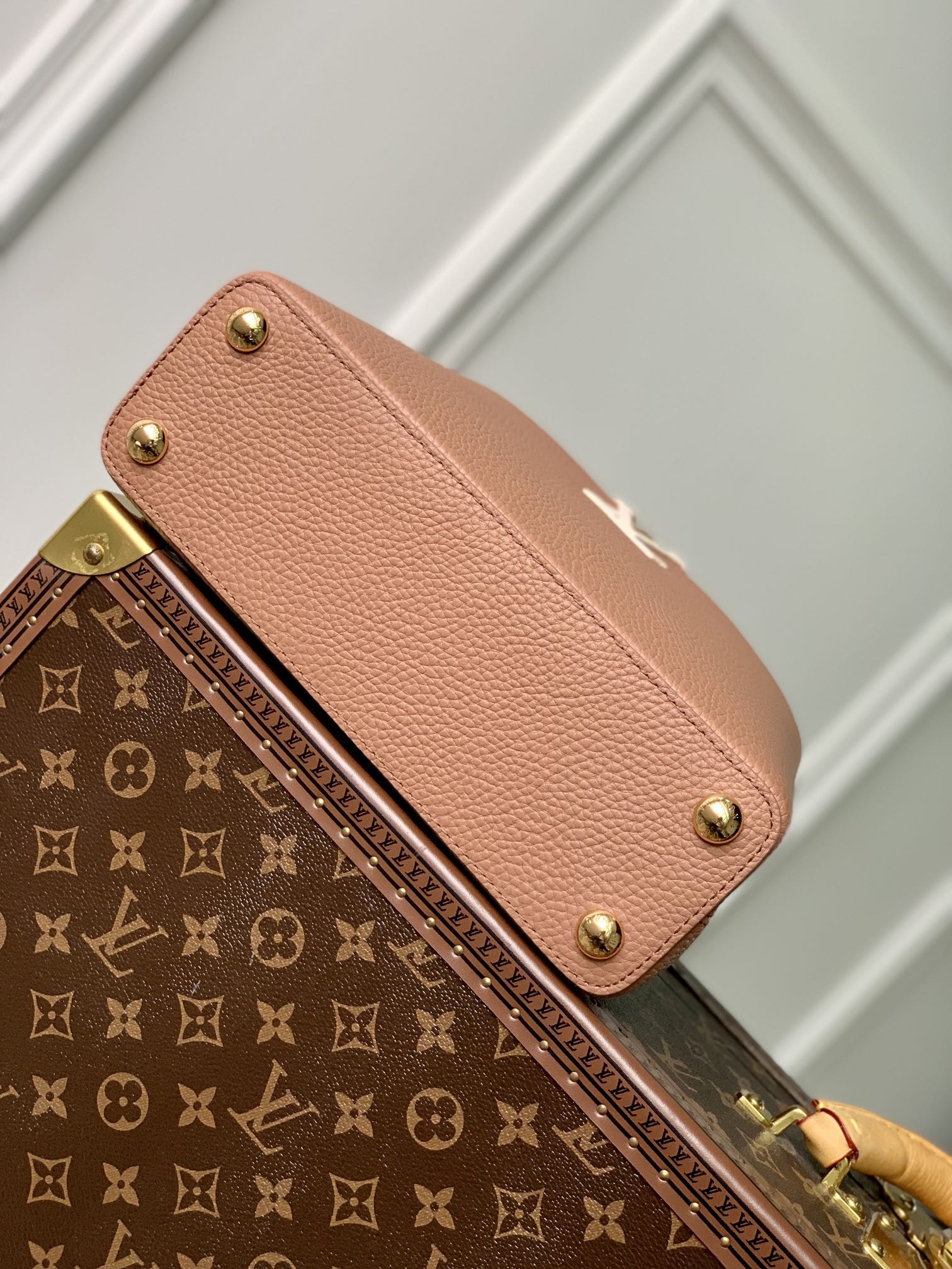l**is V*t*n capucines bb-27*18*9cm