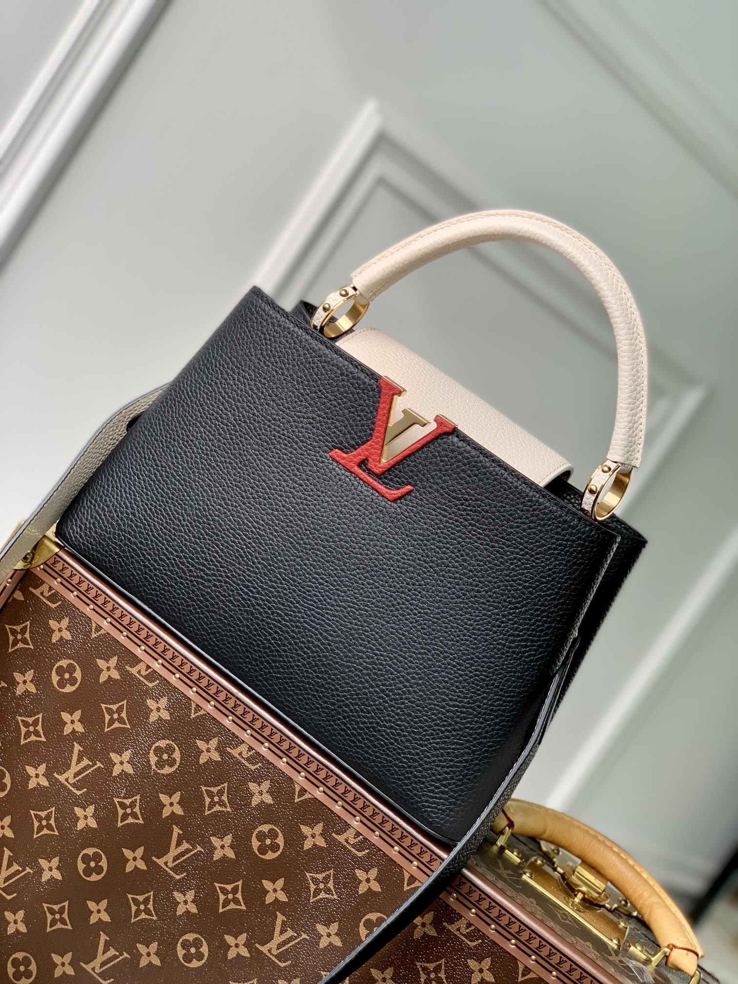l**is V*t*n capucines bag-31.5*20*11cm
