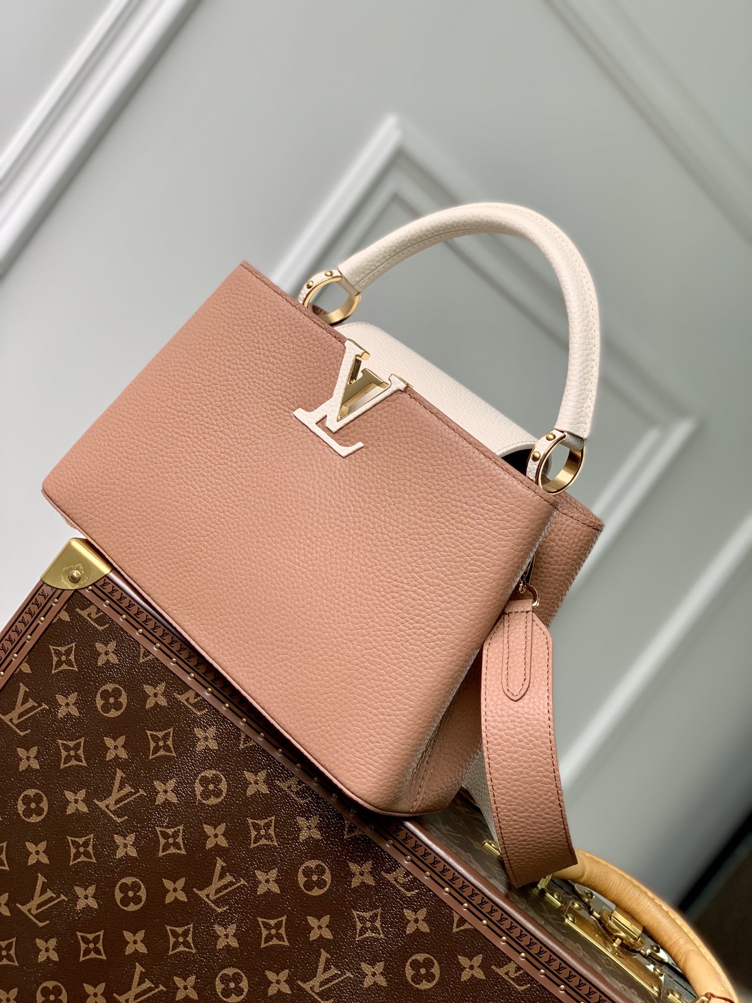 l**is V*t*n capucines bag-31.5*20*11cm