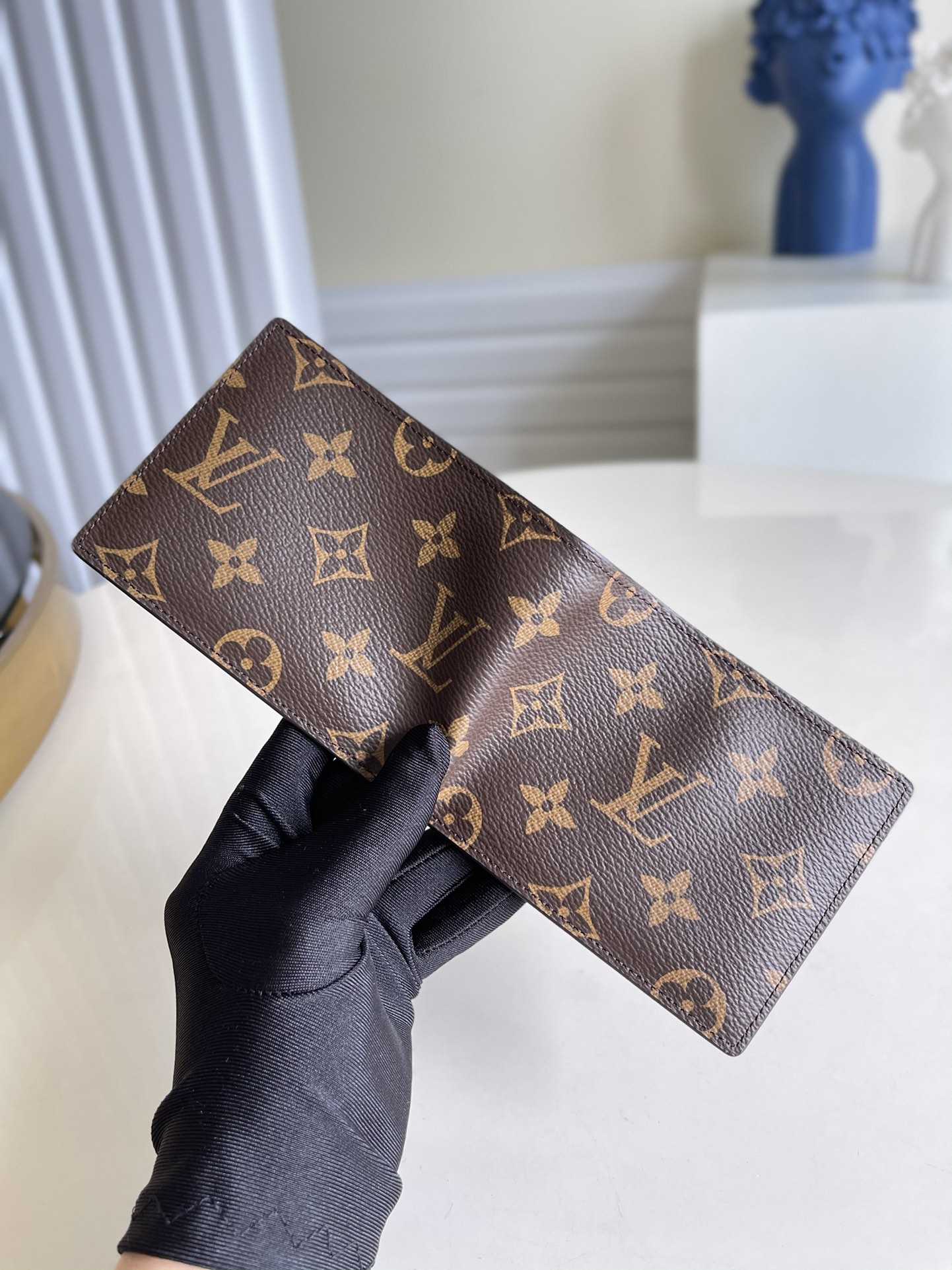 l**is V*t*n slender wallet-m62294-11*9*2cm