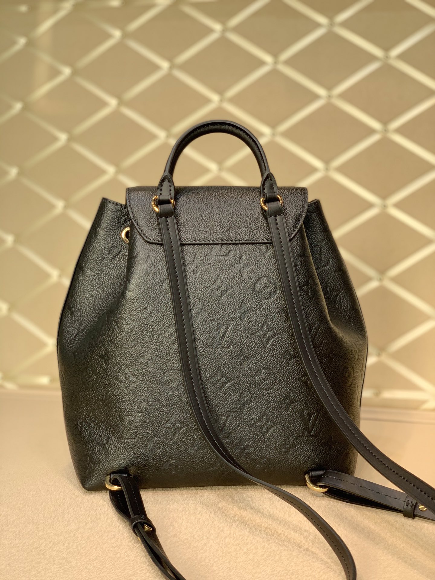 l**is V*t*n montsouris backpack-27.5 x 33.0 x 14.cm