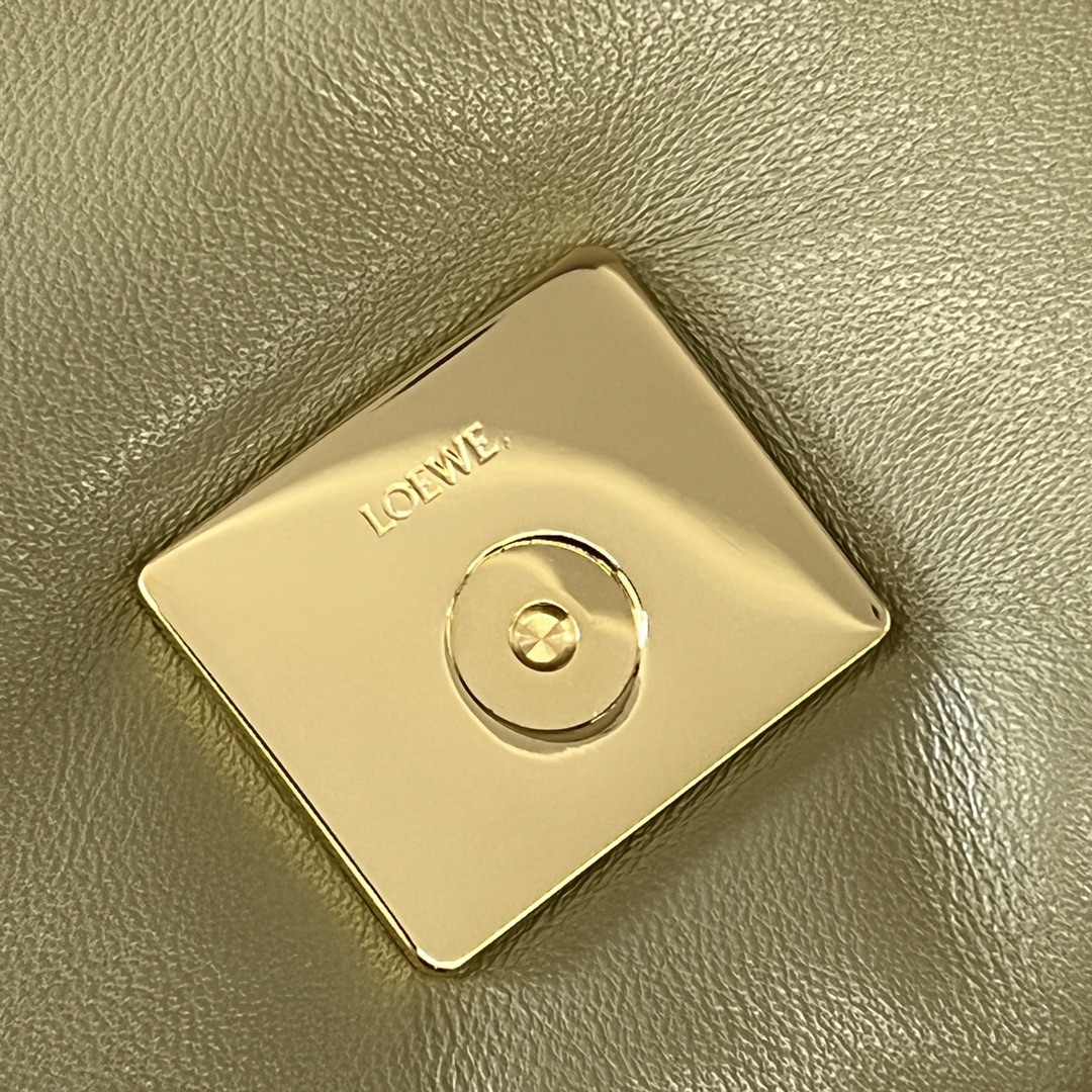 Loewe Puffer Goya Bag-23*13*6CM